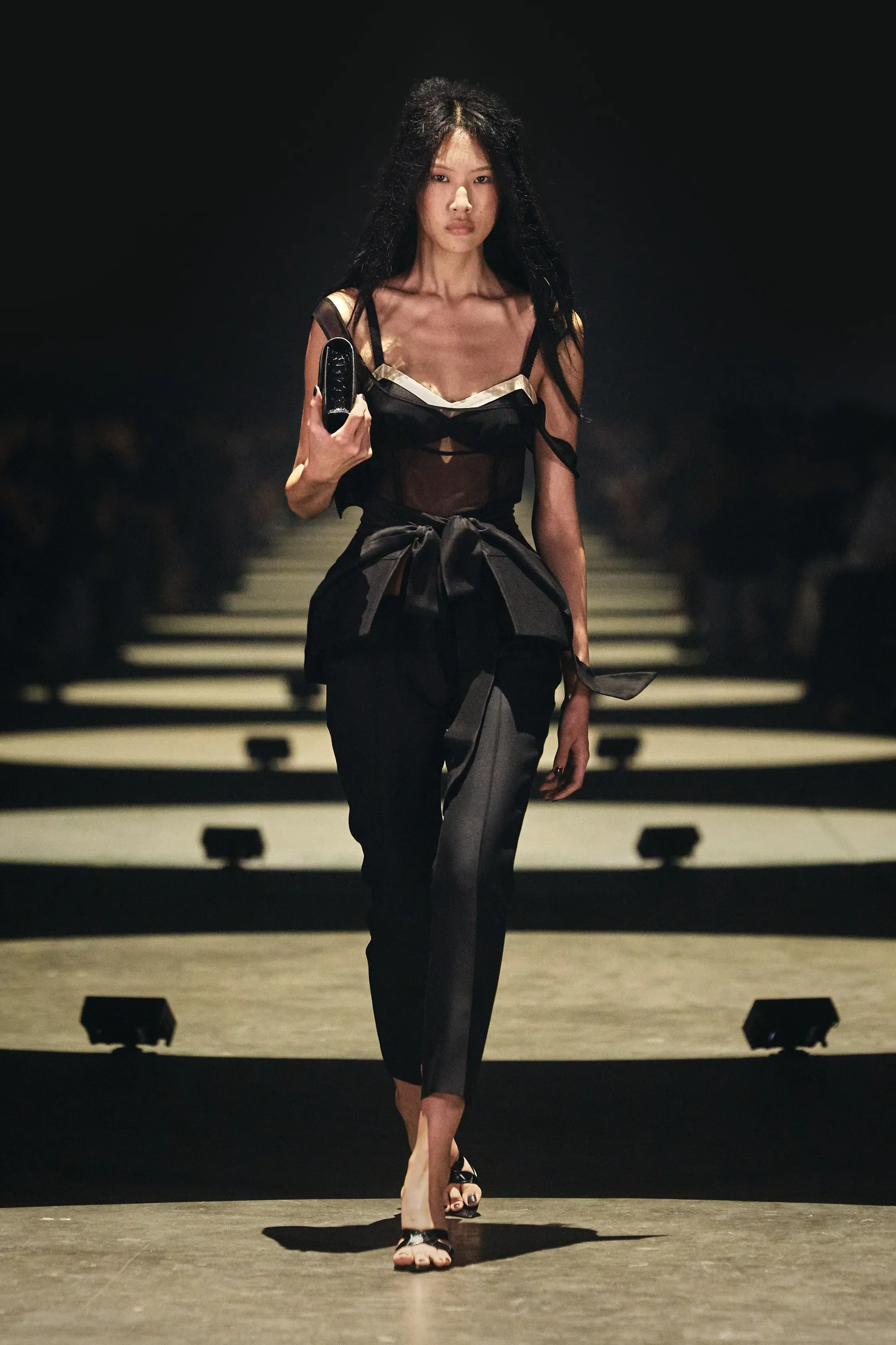 00007-khaite-spring-2027-ready-to-wear-credit-brand.jpg.webp