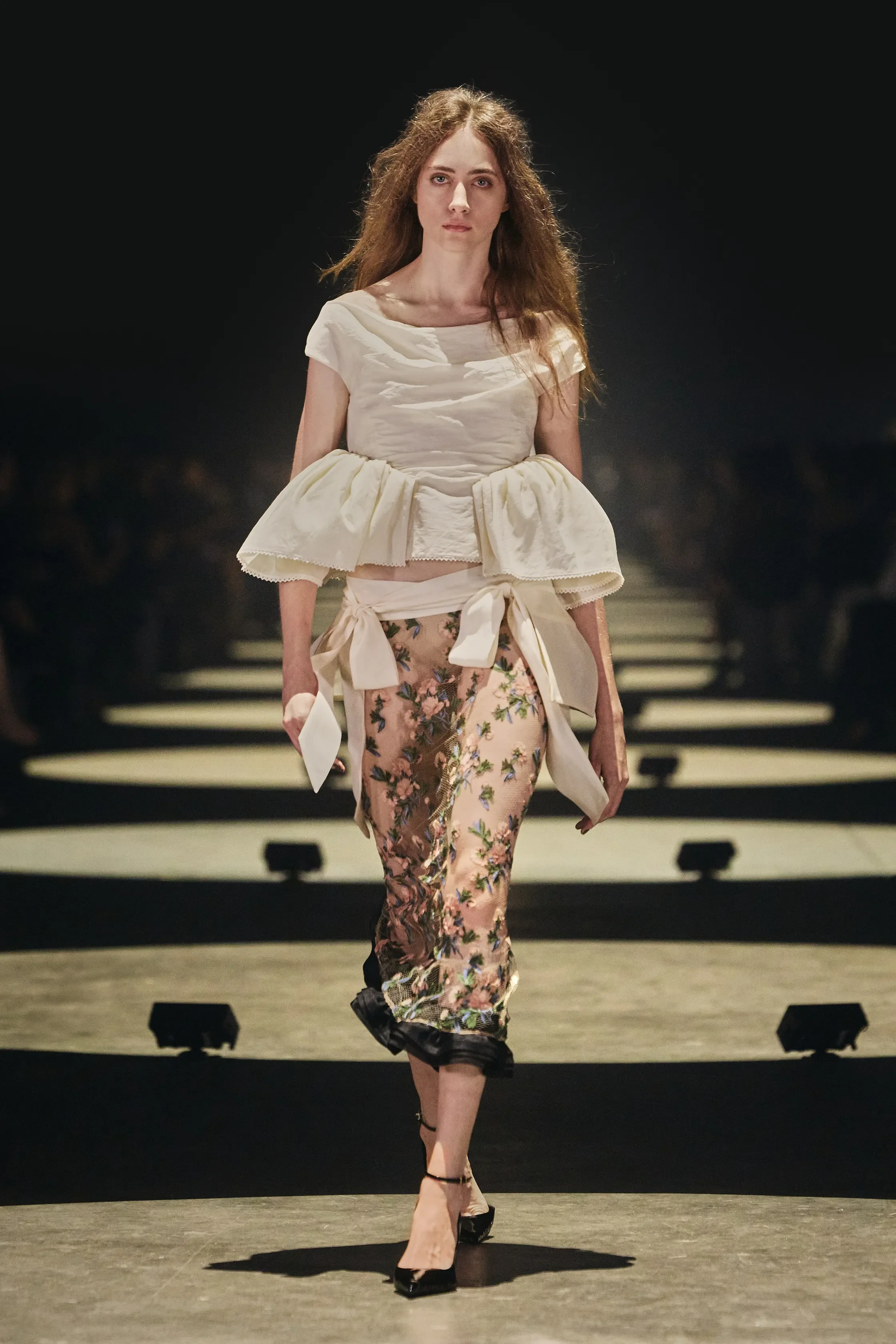 00021-khaite-spring-2027-ready-to-wear-credit-brand.jpg.webp