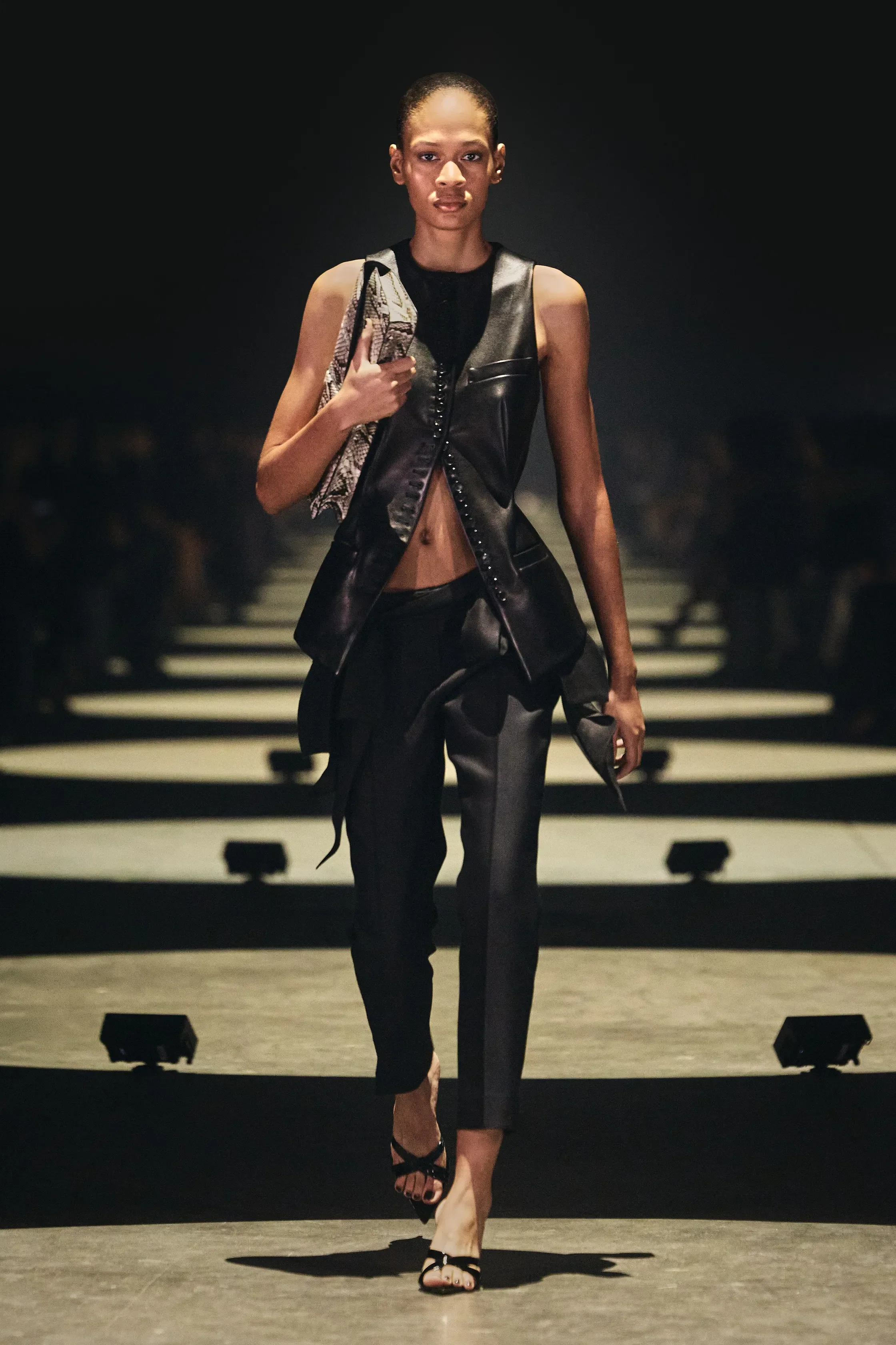 00033-khaite-spring-2027-ready-to-wear-credit-brand.jpg.webp