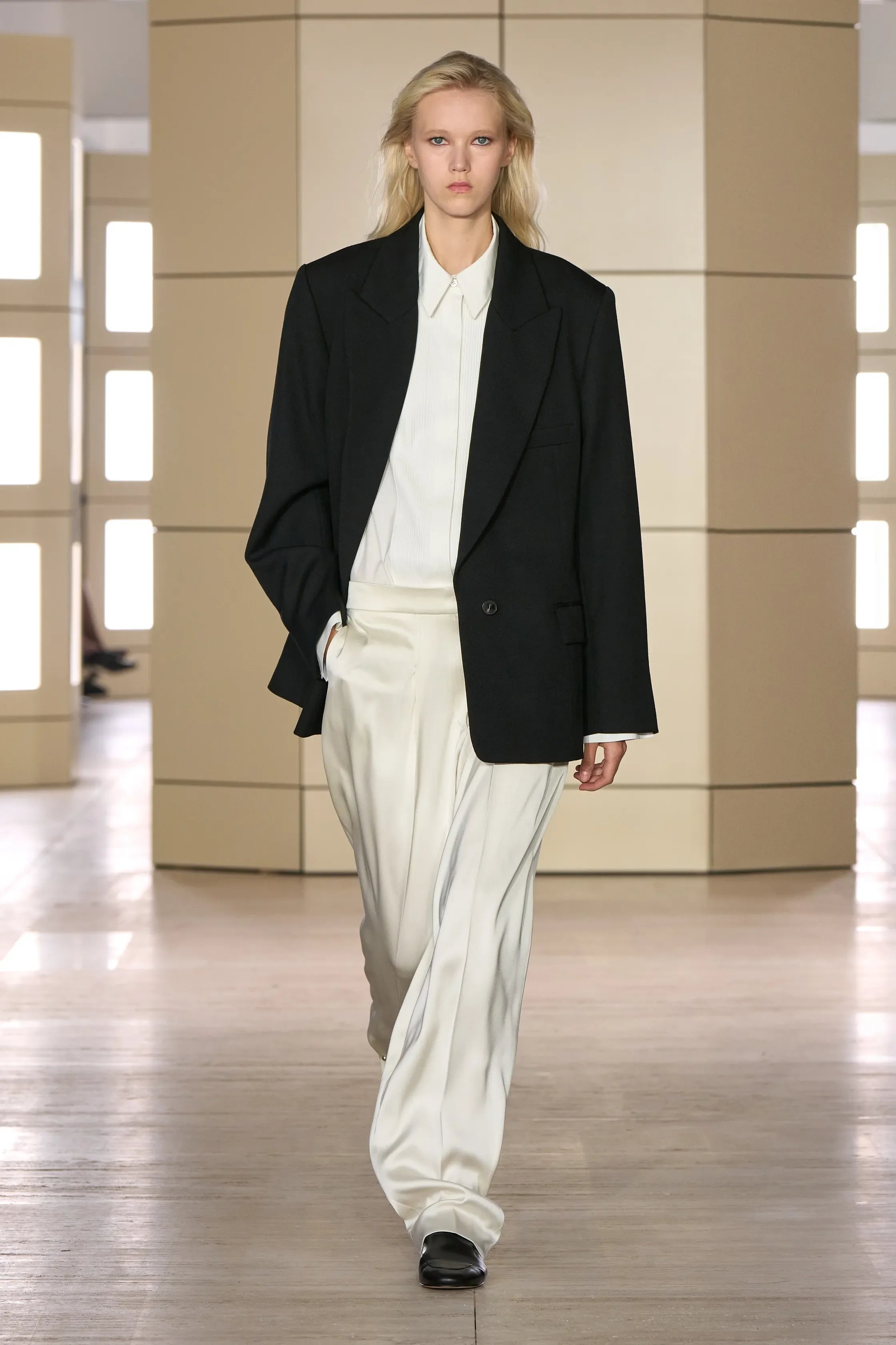 00046-cos-fall-2026-ready-to-wear-credit-gorunway.jpg.webp