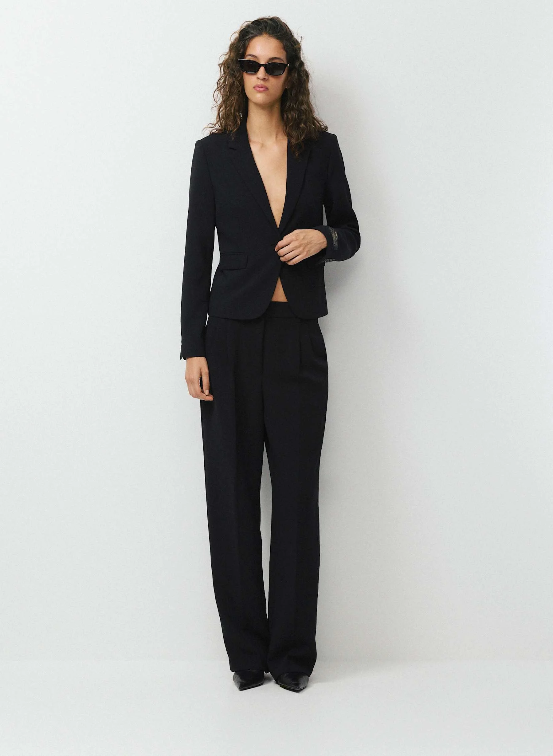 Aritzia Etiquette Blazer Crepette