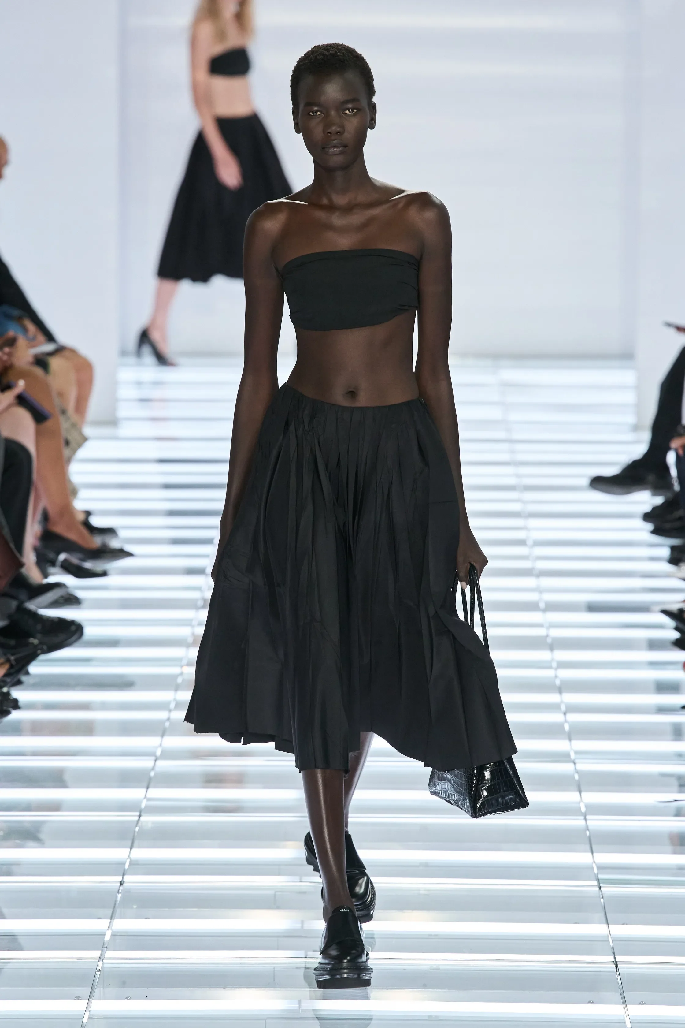 00040-prada-spring-2027-ready-to-wear-credit-gorunway.jpg.webp