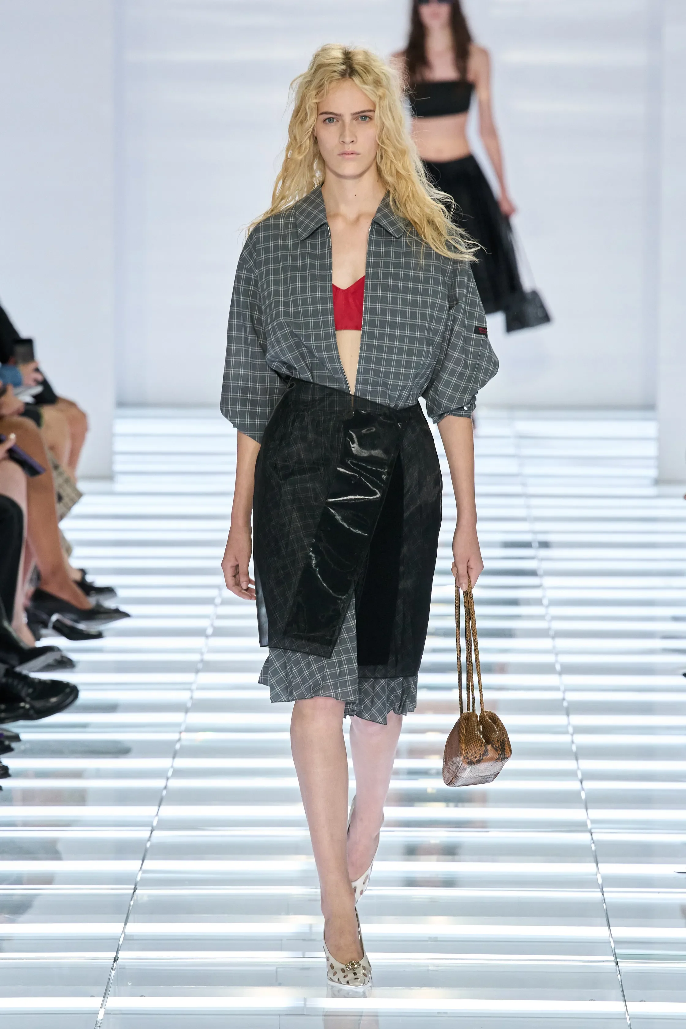 00044-prada-spring-2027-ready-to-wear-credit-gorunway.jpg.webp