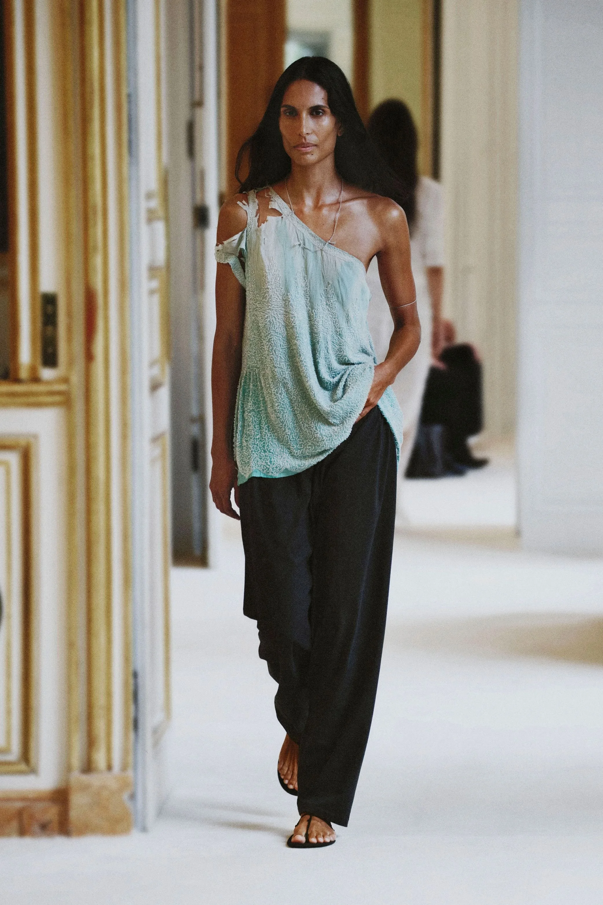 00027-the-row-spring-2027-ready-to-wear-credit-brand.jpg