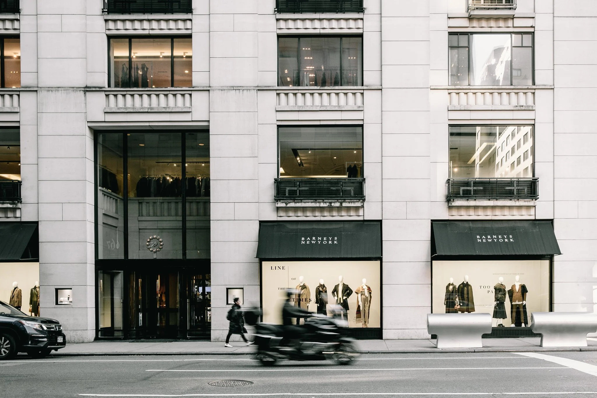 It’s Official, Barneys New York is Coming Back