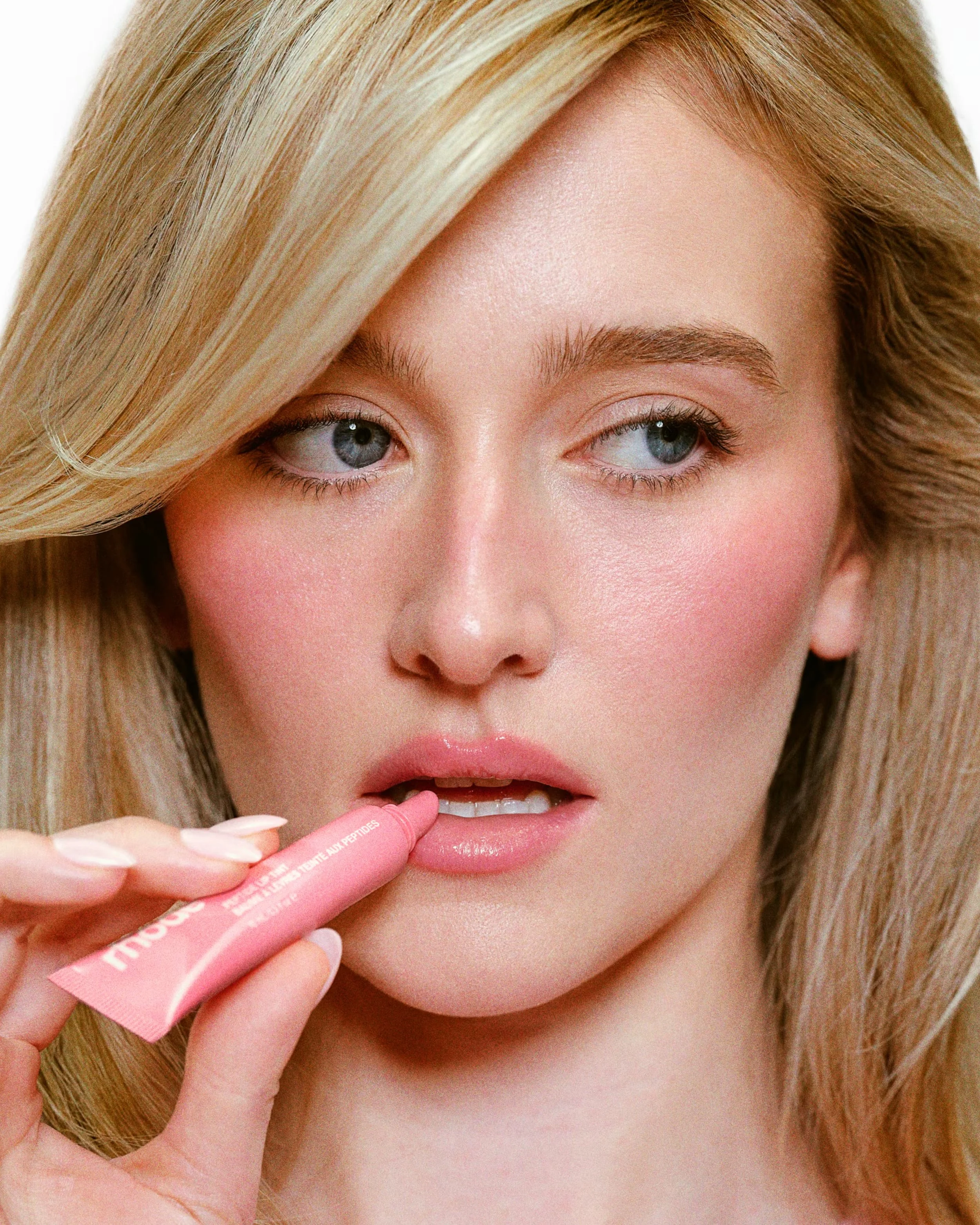 How Sarah Pidgeon Became Rhode’s Newest Muse