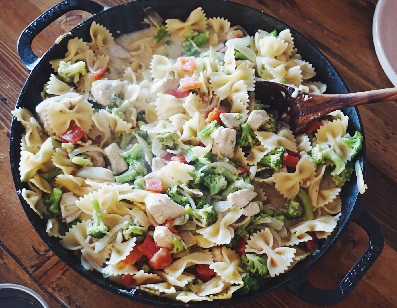 Simple Chicken & Broccoli Pasta