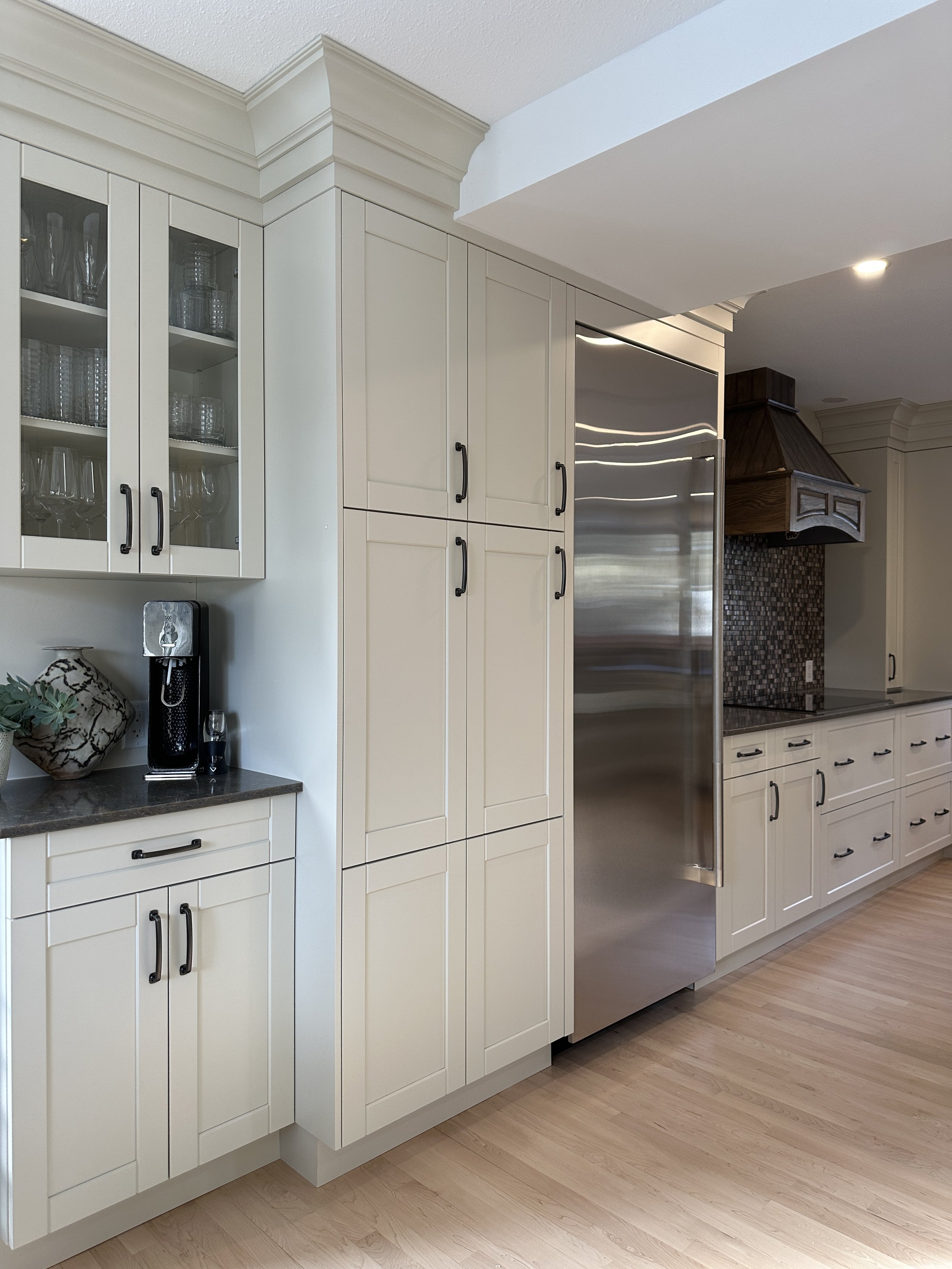 canmore-kitchen-renovation-after-custom-kitchen