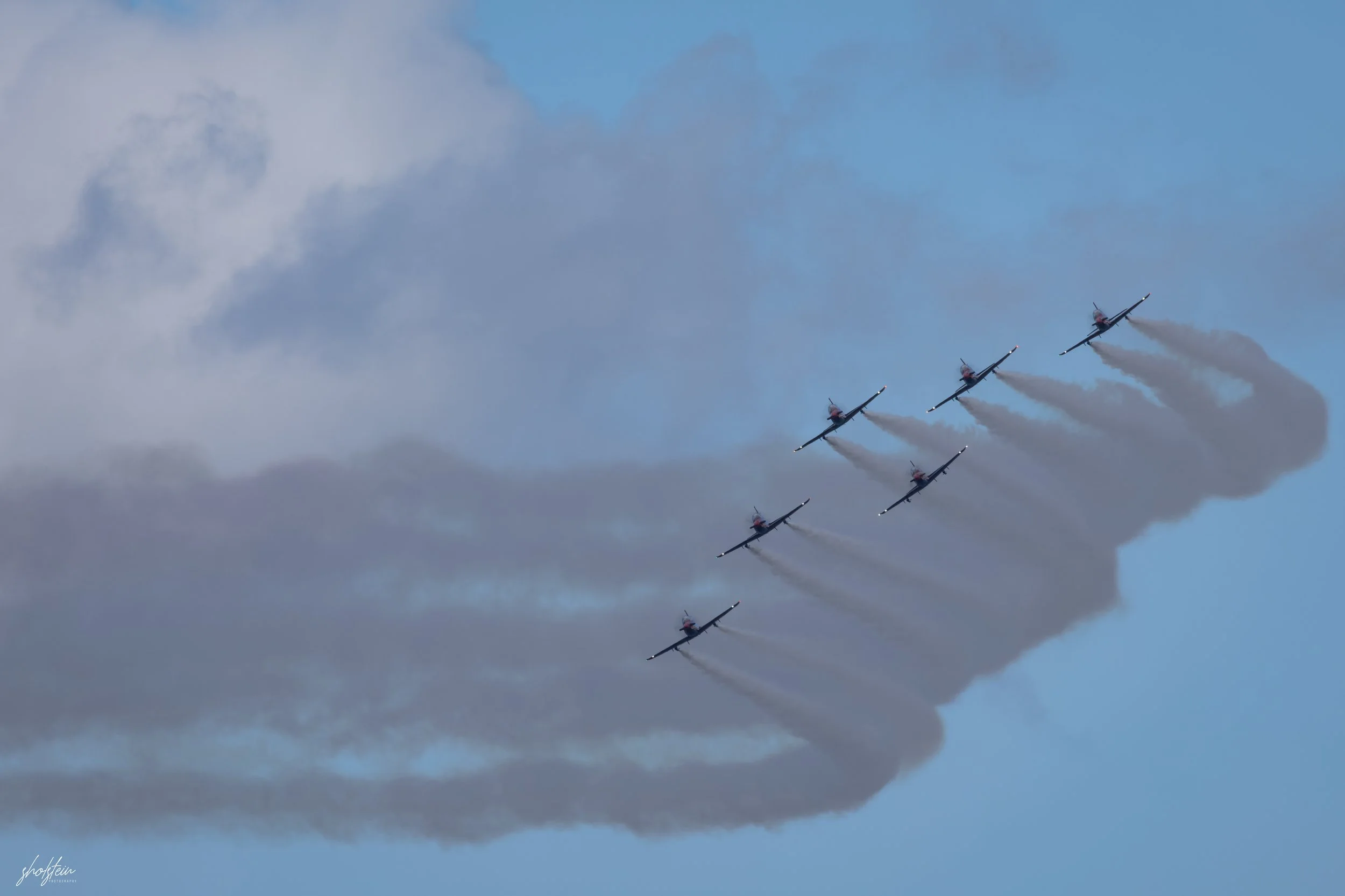 Pacific Airshow 16-8-26p1-1-154-l.jpg