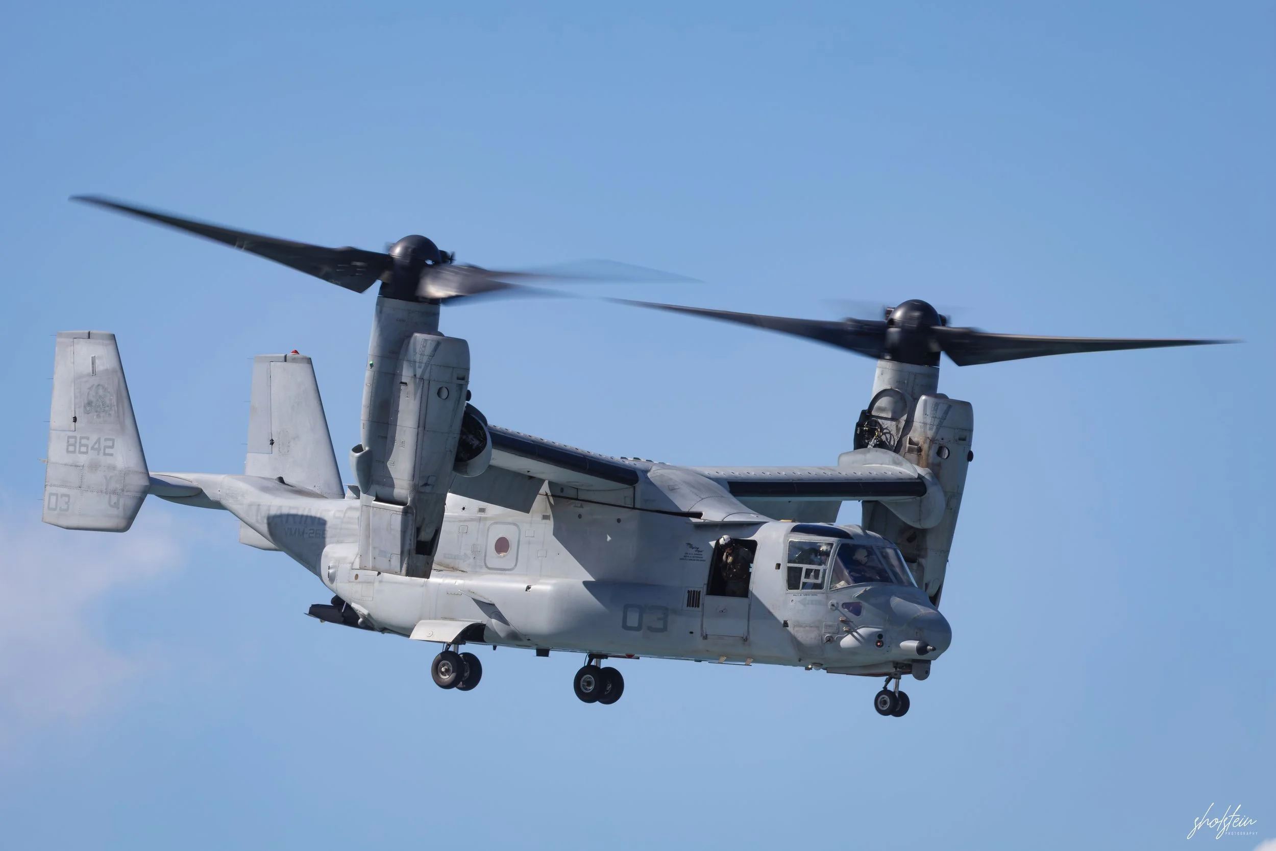 Pacific Airshow 16-8-26p1-1-228-l.jpg