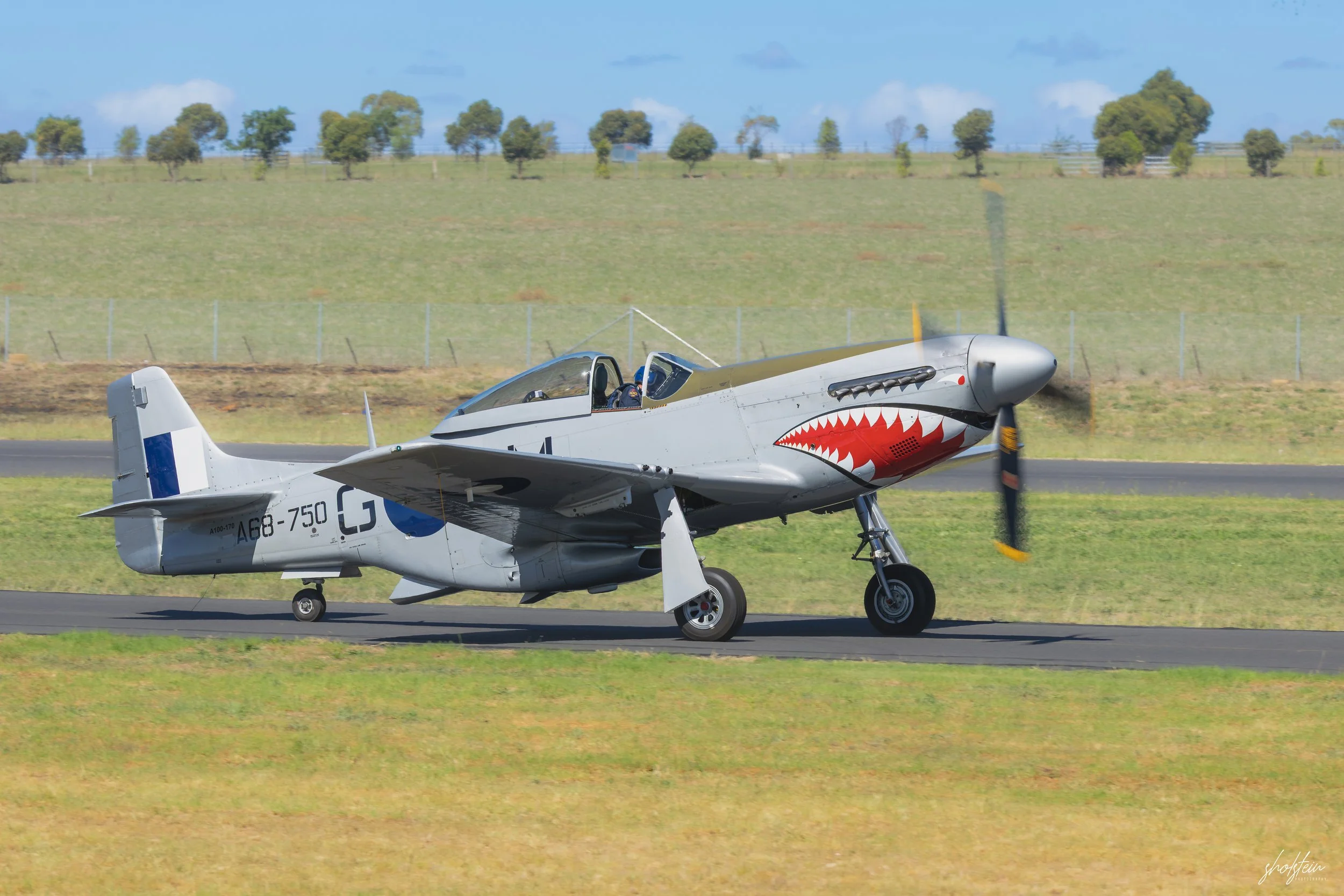 Warbirds Over Scone 29-3-26-1-114-l.jpg