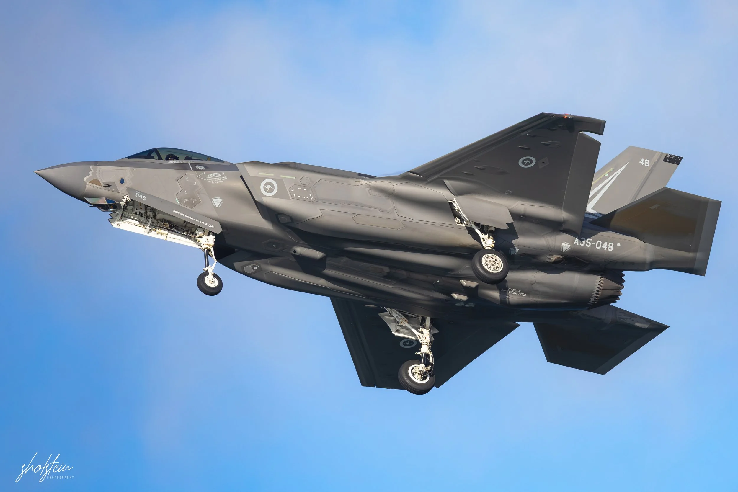 Pacific Airshow 16-8-26p2-1-117-l.jpg