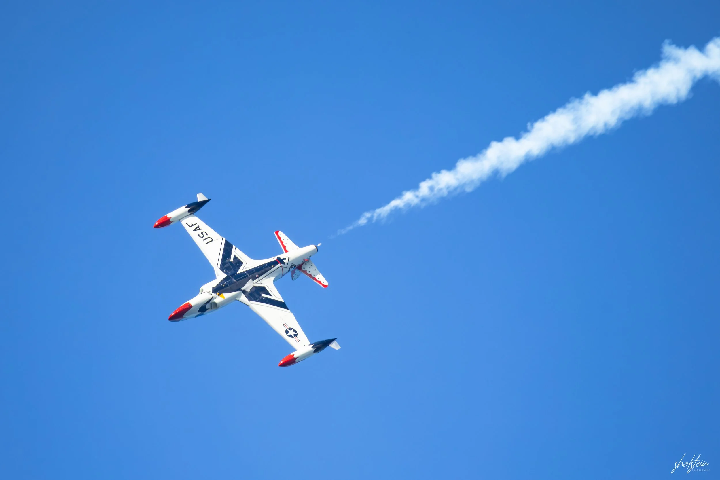 Pacific Airshow 16-8-26p2-1-90-l.jpg