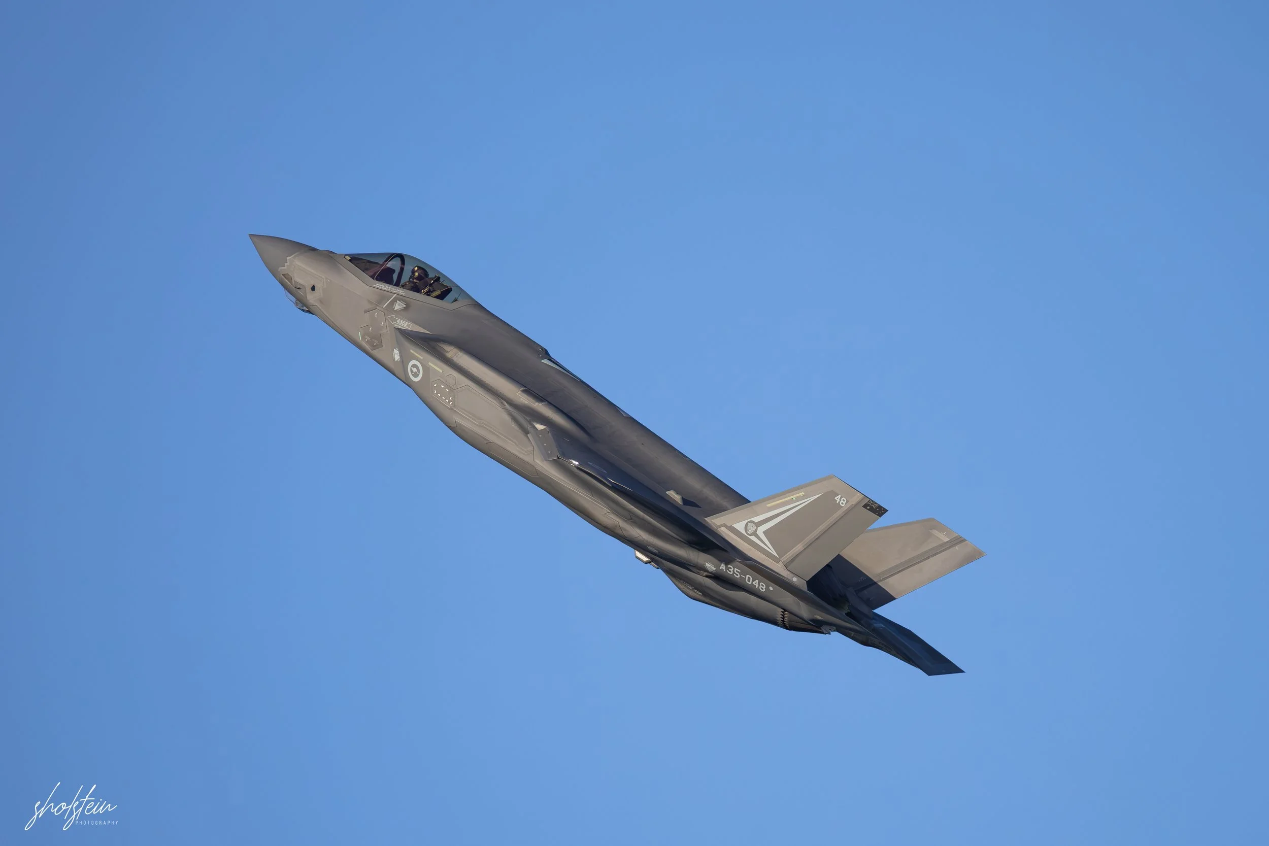 Pacific Airshow 16-8-26p2-1-132-l.jpg