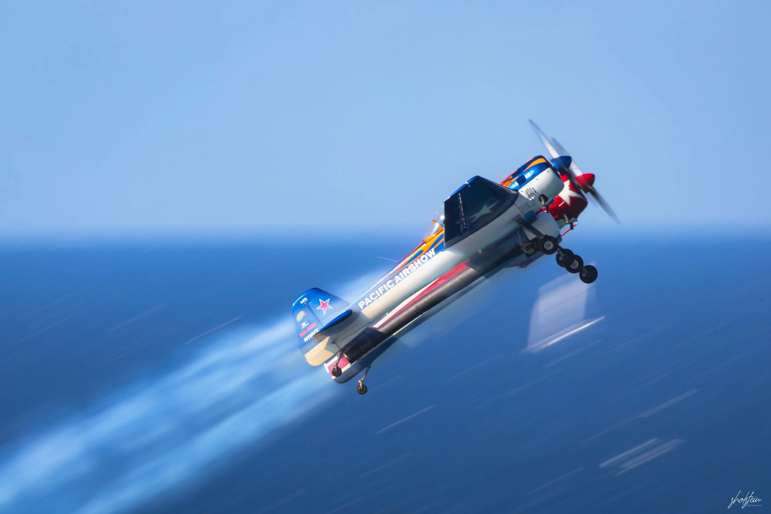 Pacific Airshow 14-8-26-1-98-l.jpg