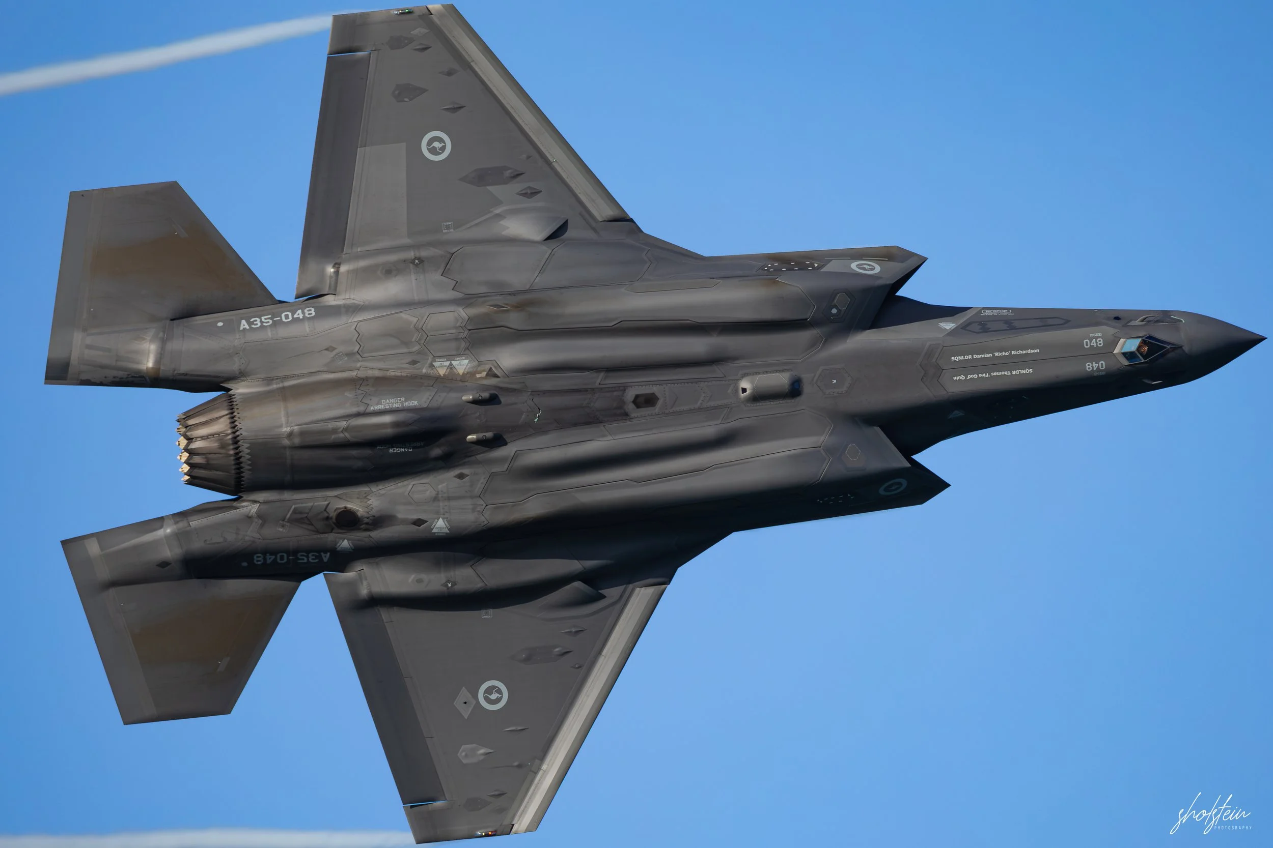 Pacific Airshow 16-8-26p2-1-137-l.jpg