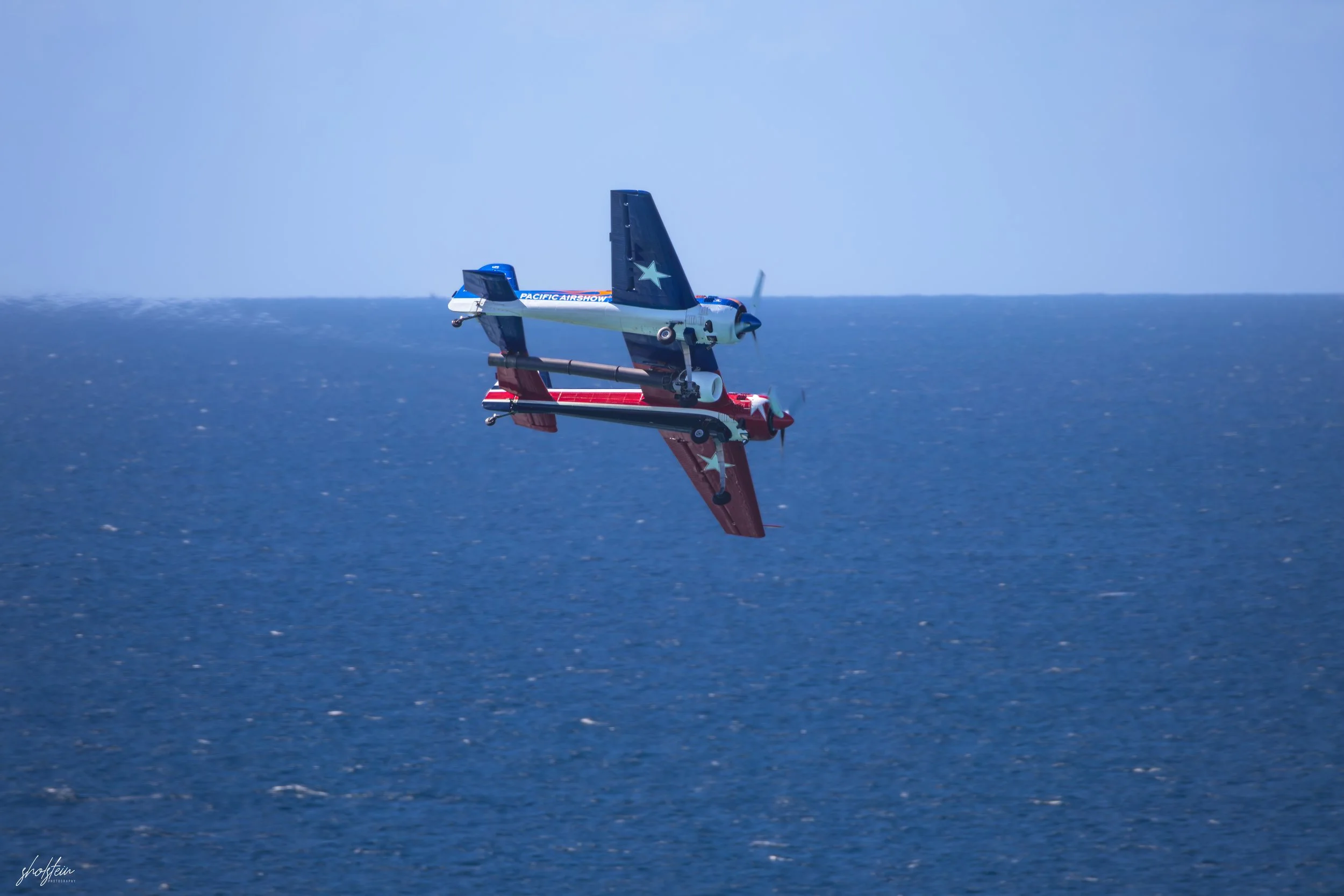 Pacific Airshow 14-8-26-1-2-l.jpg
