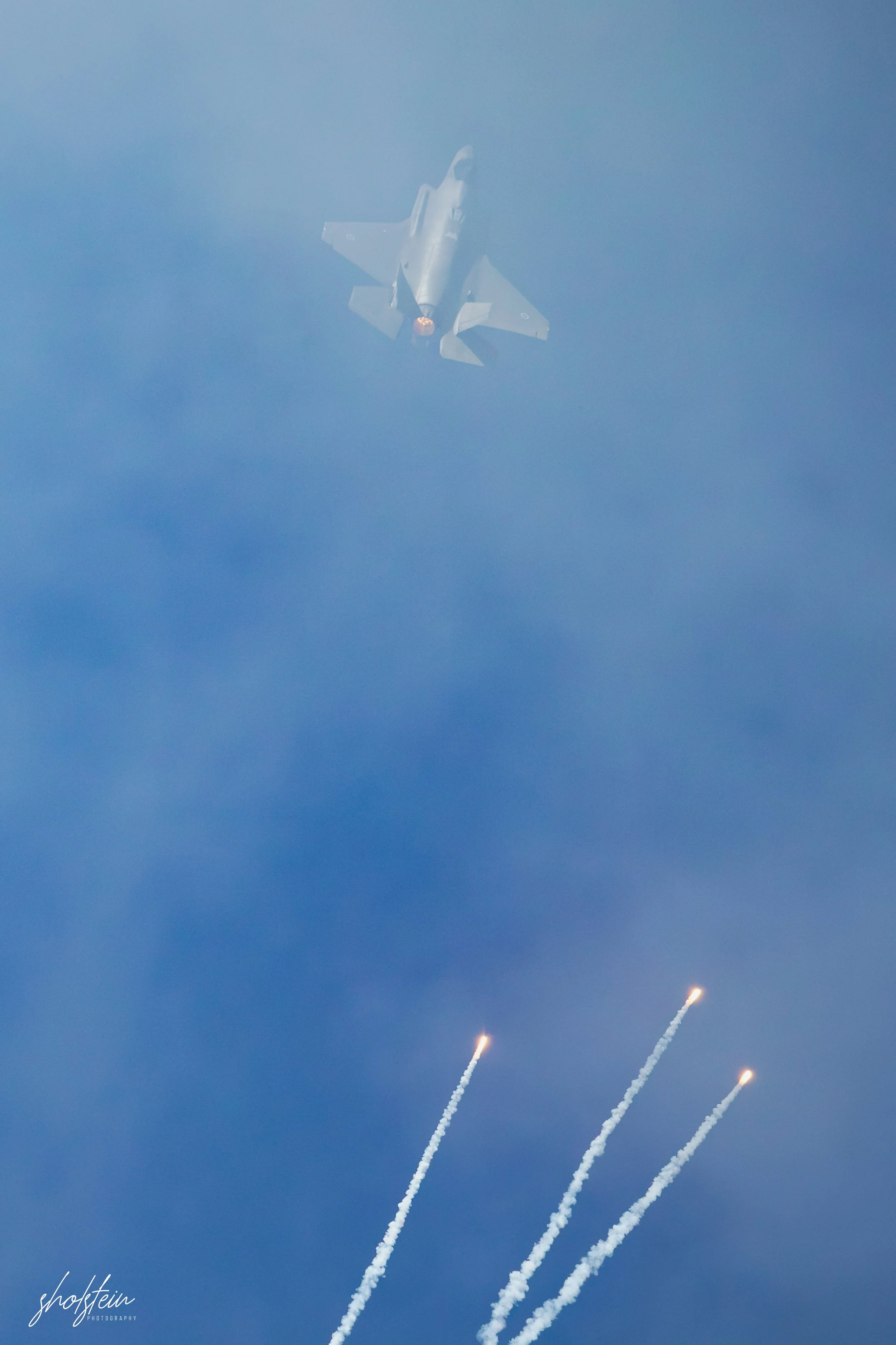Pacific Airshow 16-8-26p2-1-164-l.jpg