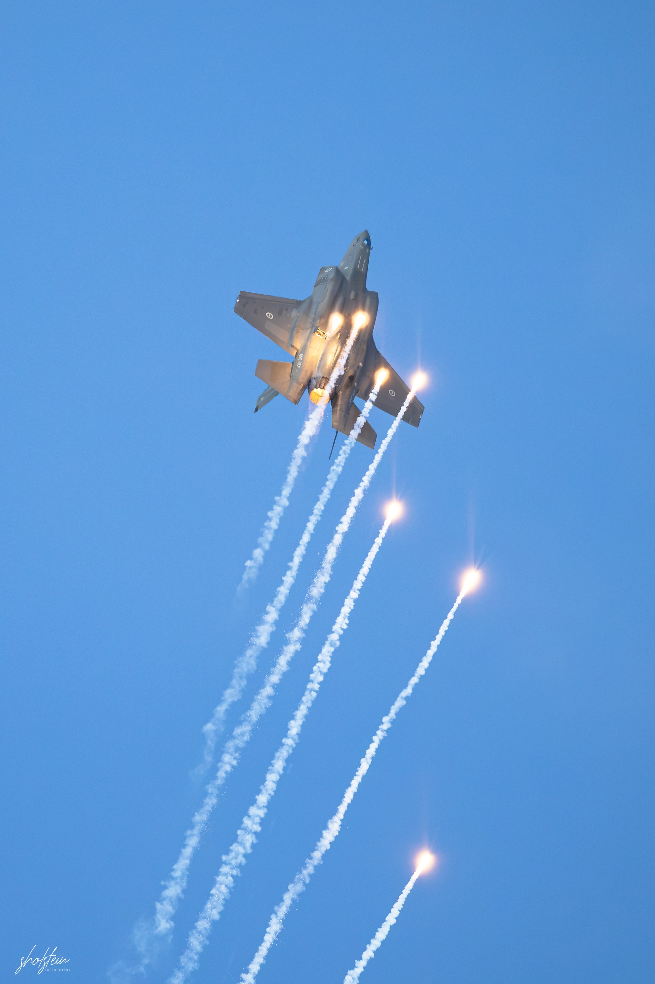 Pacific Airshow 16-8-26p2-1-157-l.jpg