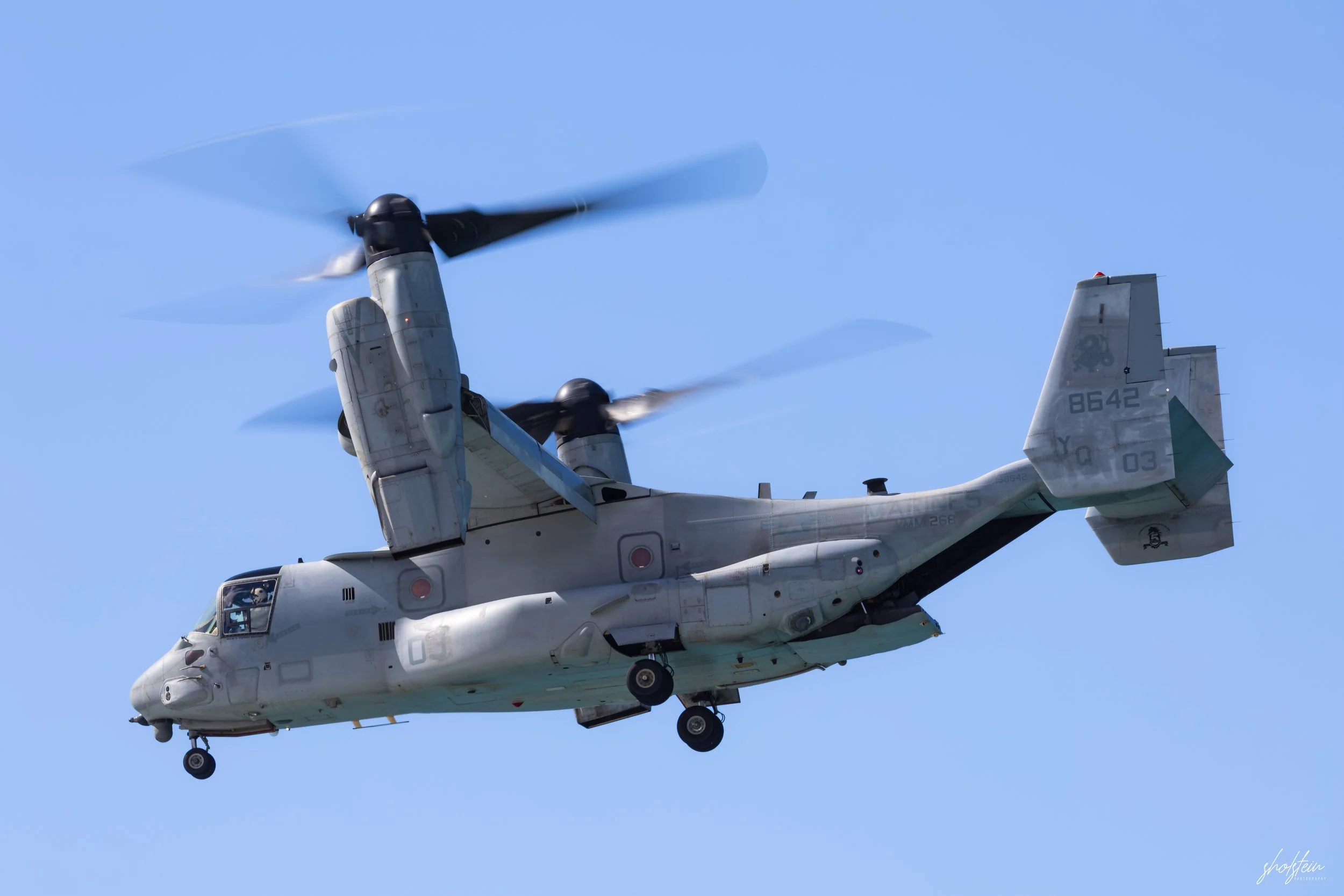 Pacific Airshow 16-8-26p1-1-244-l.jpg