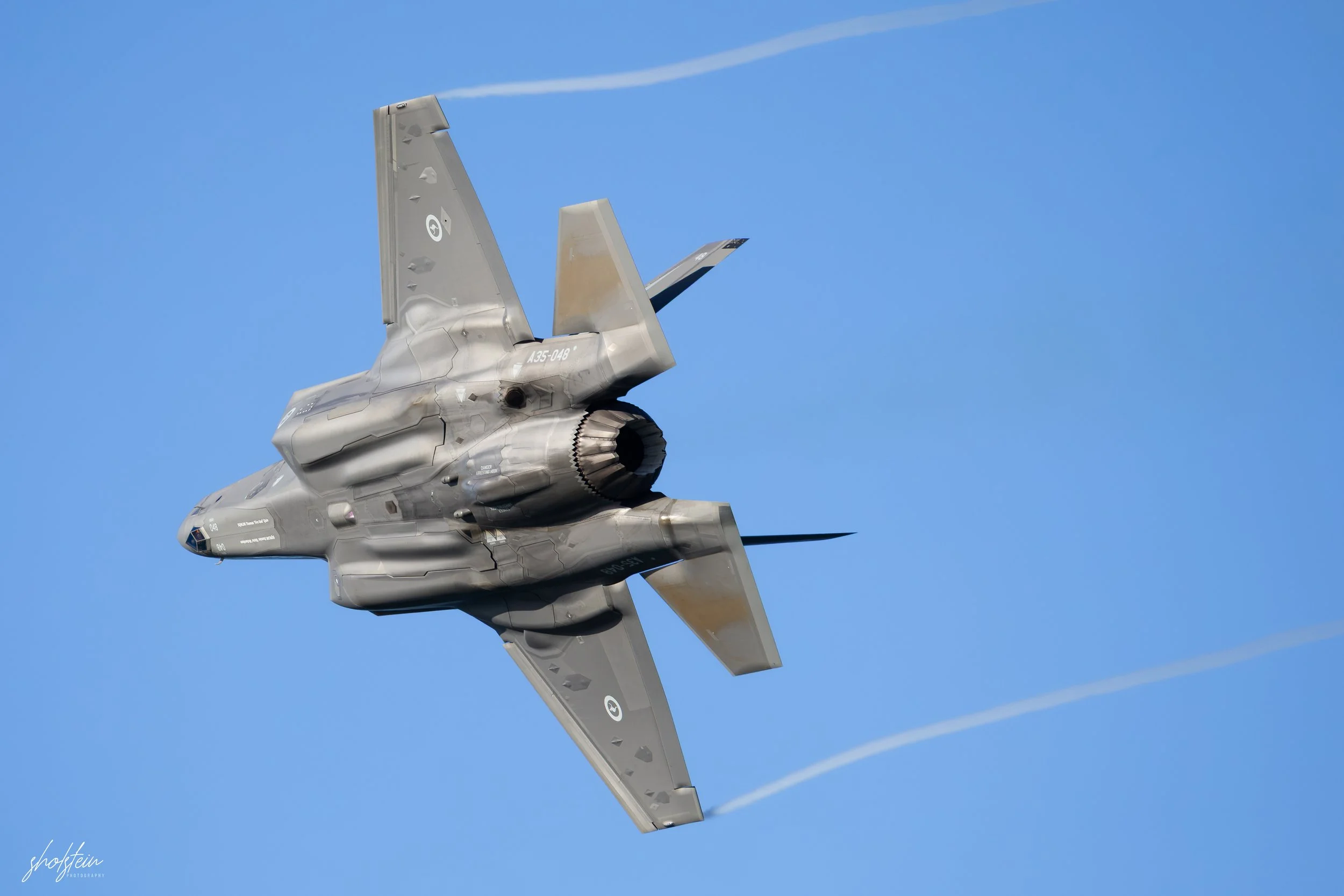 Pacific Airshow 16-8-26p2-1-124-l.jpg