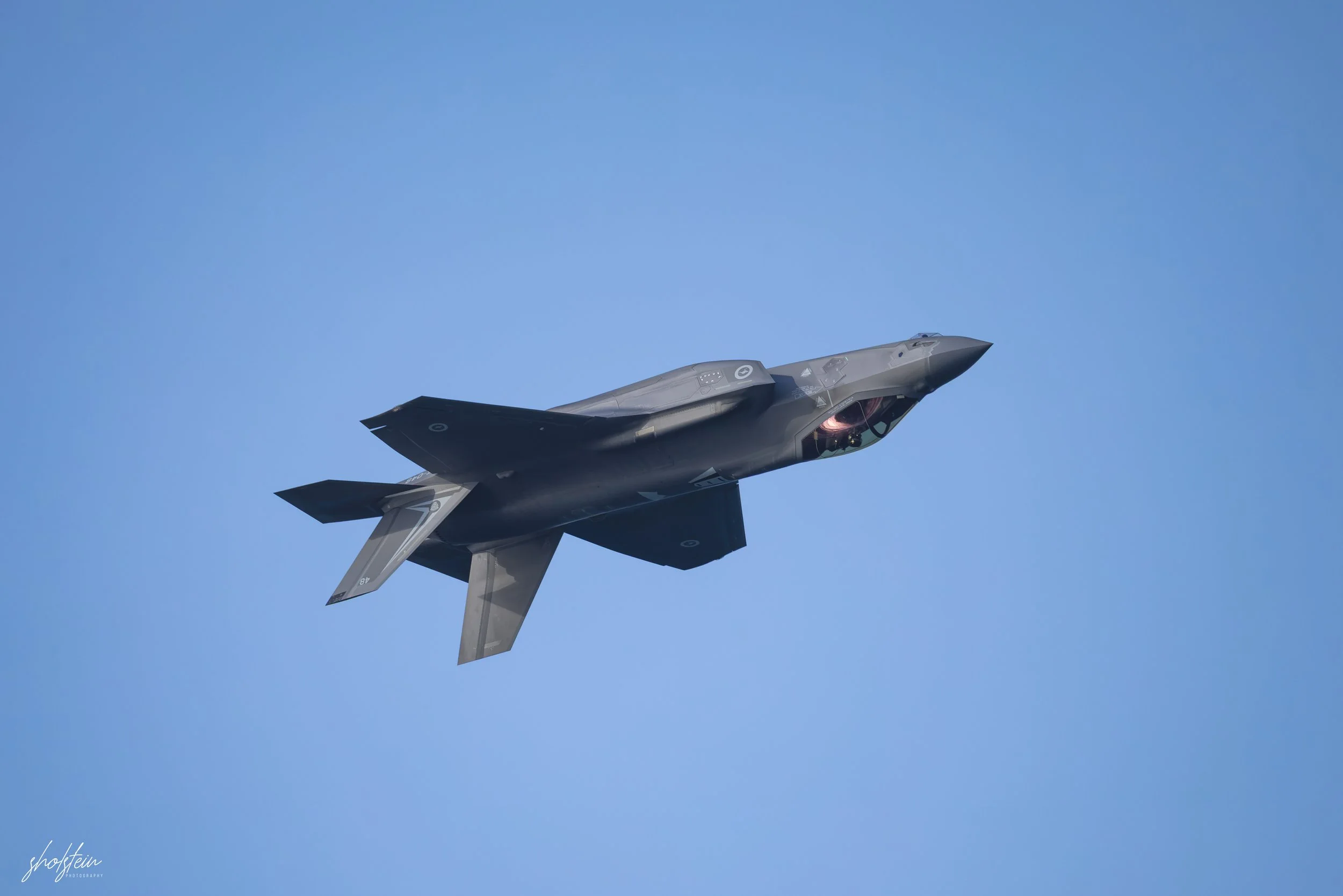 Pacific Airshow 16-8-26p2-1-114-l.jpg