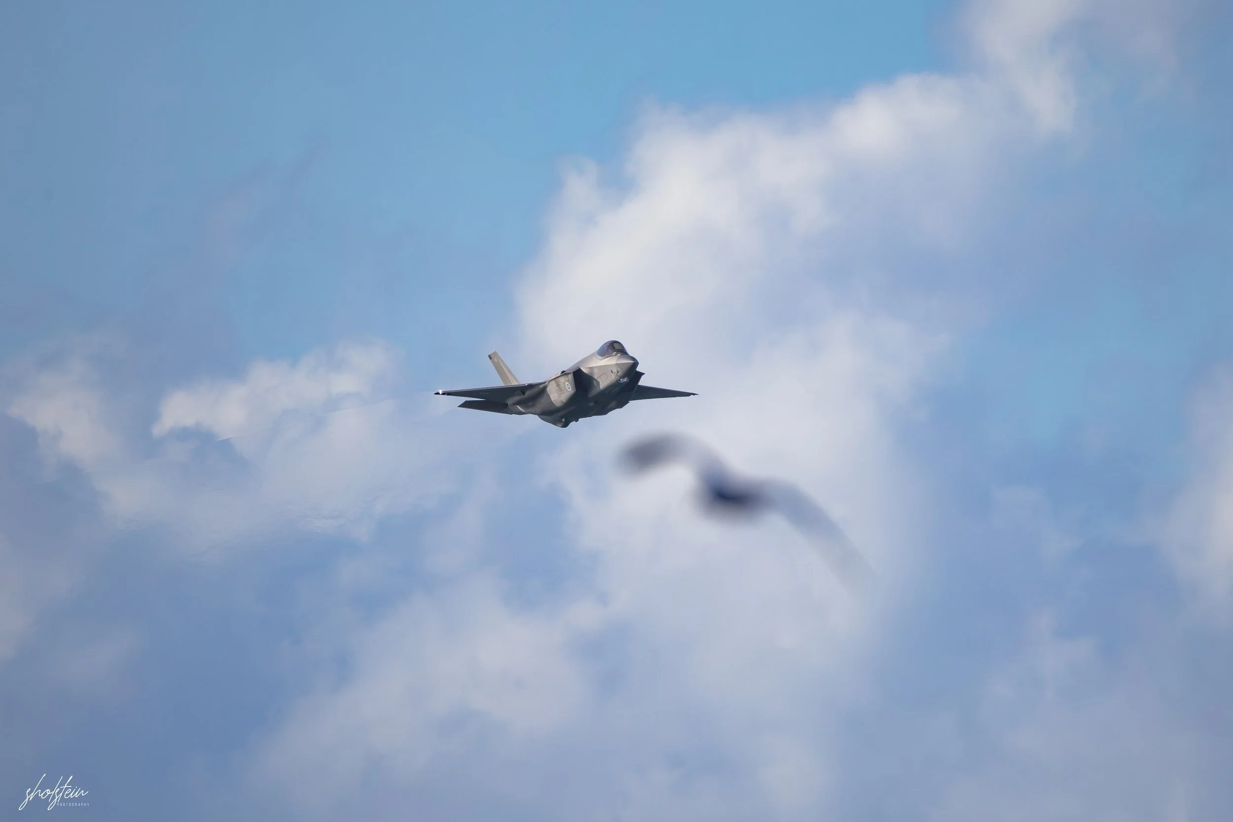 Pacific Airshow 16-8-26p2-1-103-l.jpg