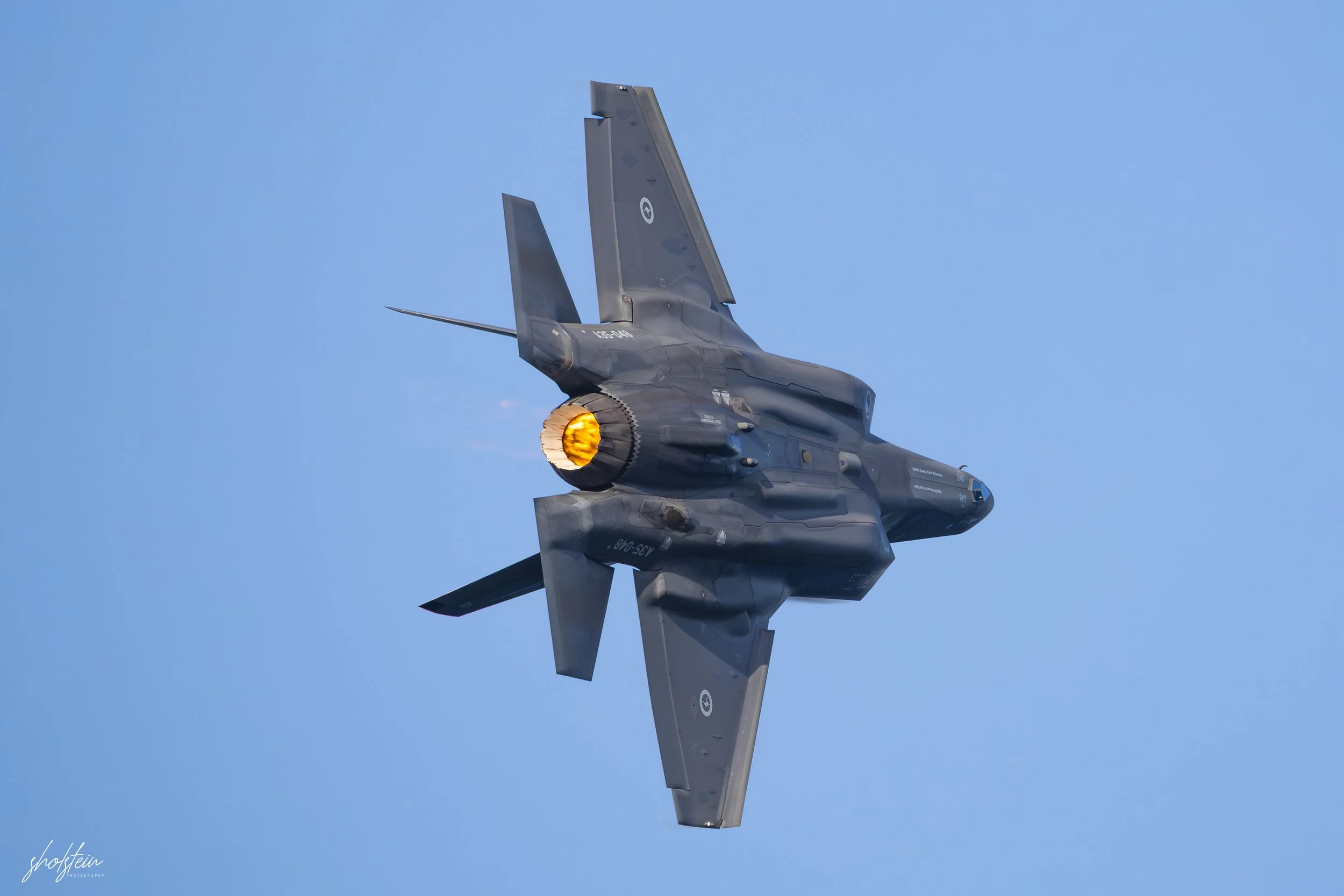 Pacific Airshow 16-8-26p2-1-130-l.jpg