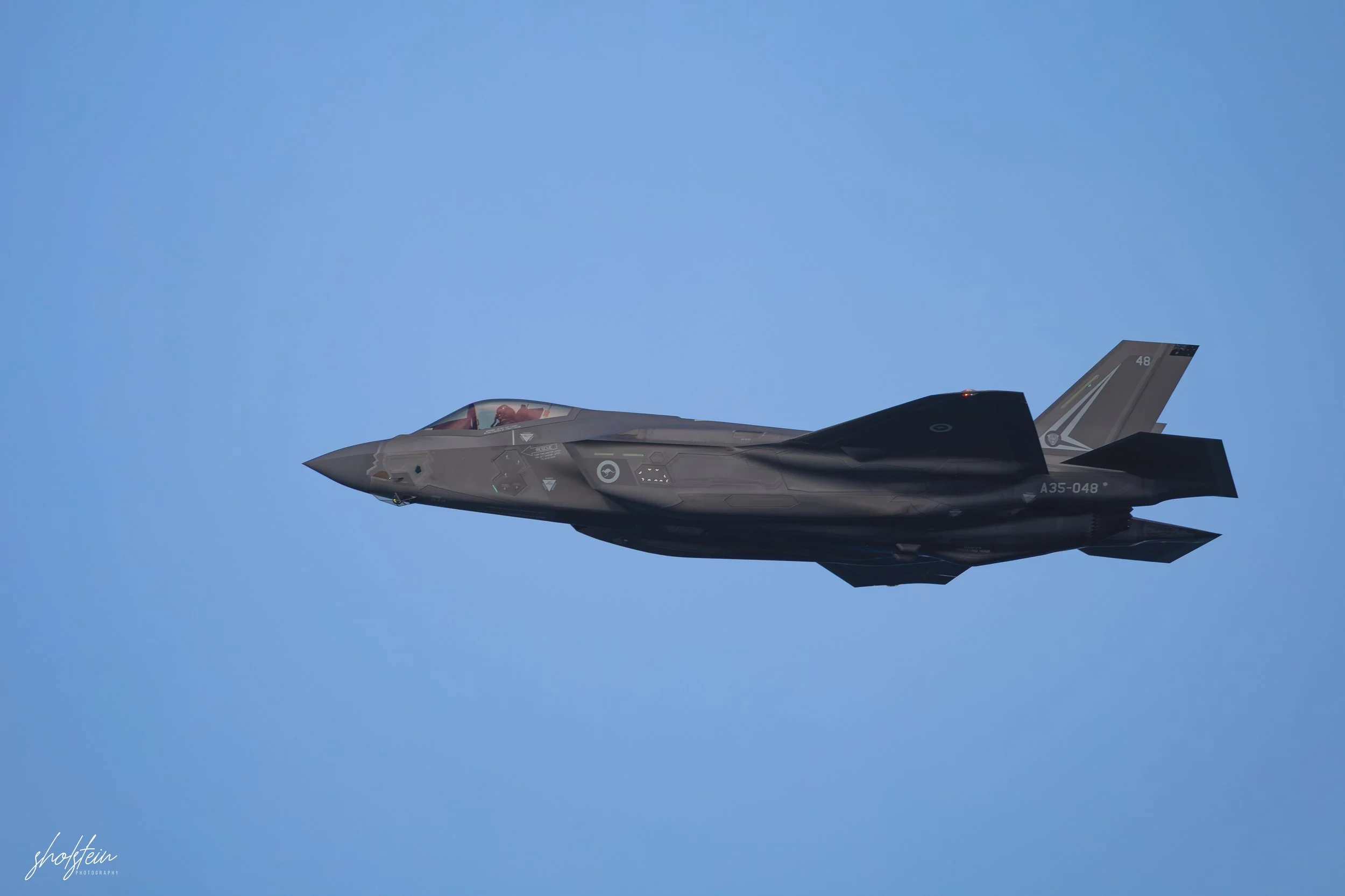 Pacific Airshow 16-8-26p2-1-144-l.jpg