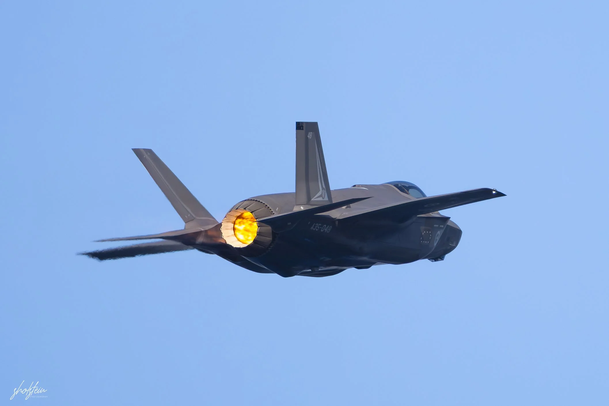Pacific Airshow 16-8-26p2-1-131-l.jpg