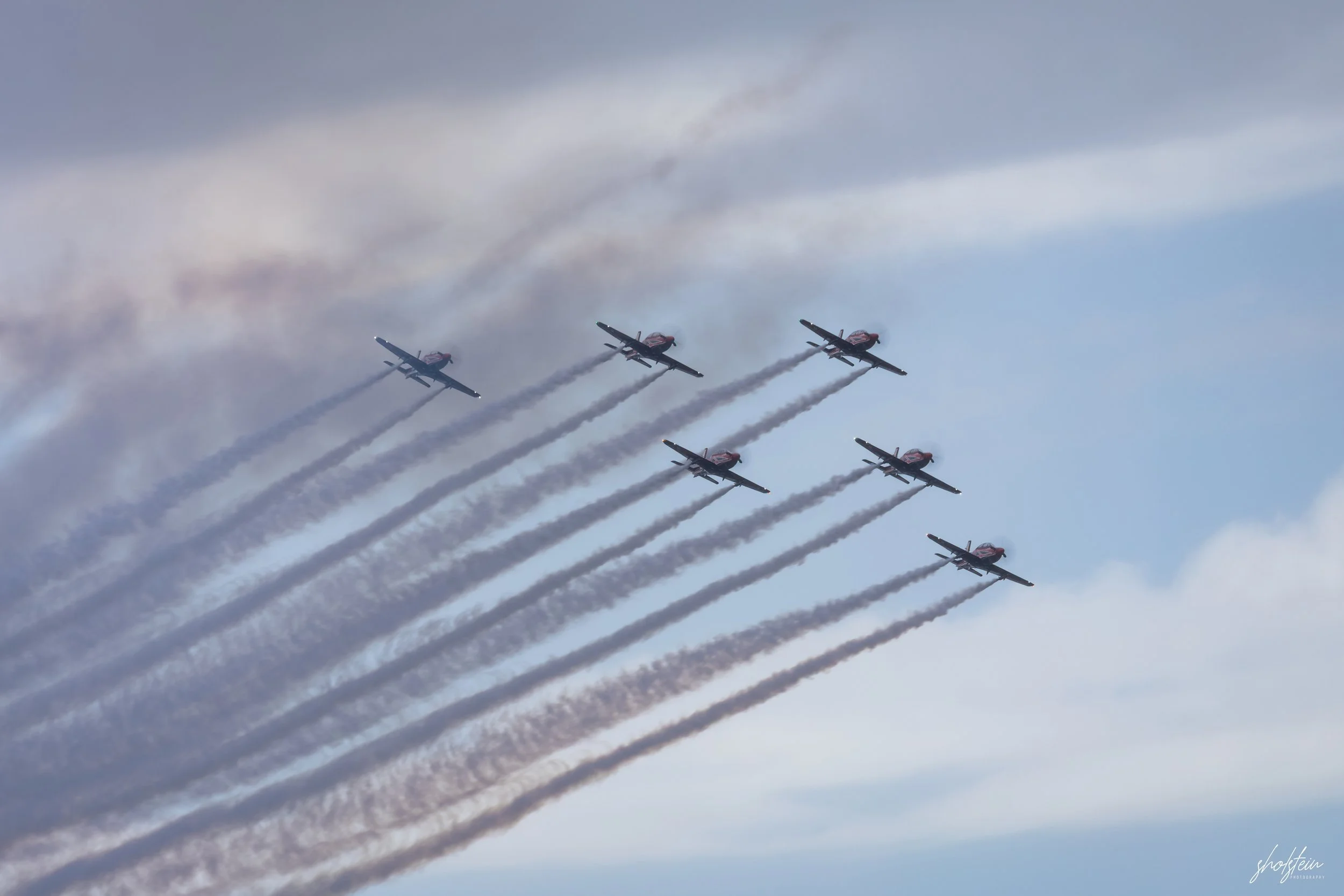 Pacific Airshow 16-8-26p1-1-134-l.jpg