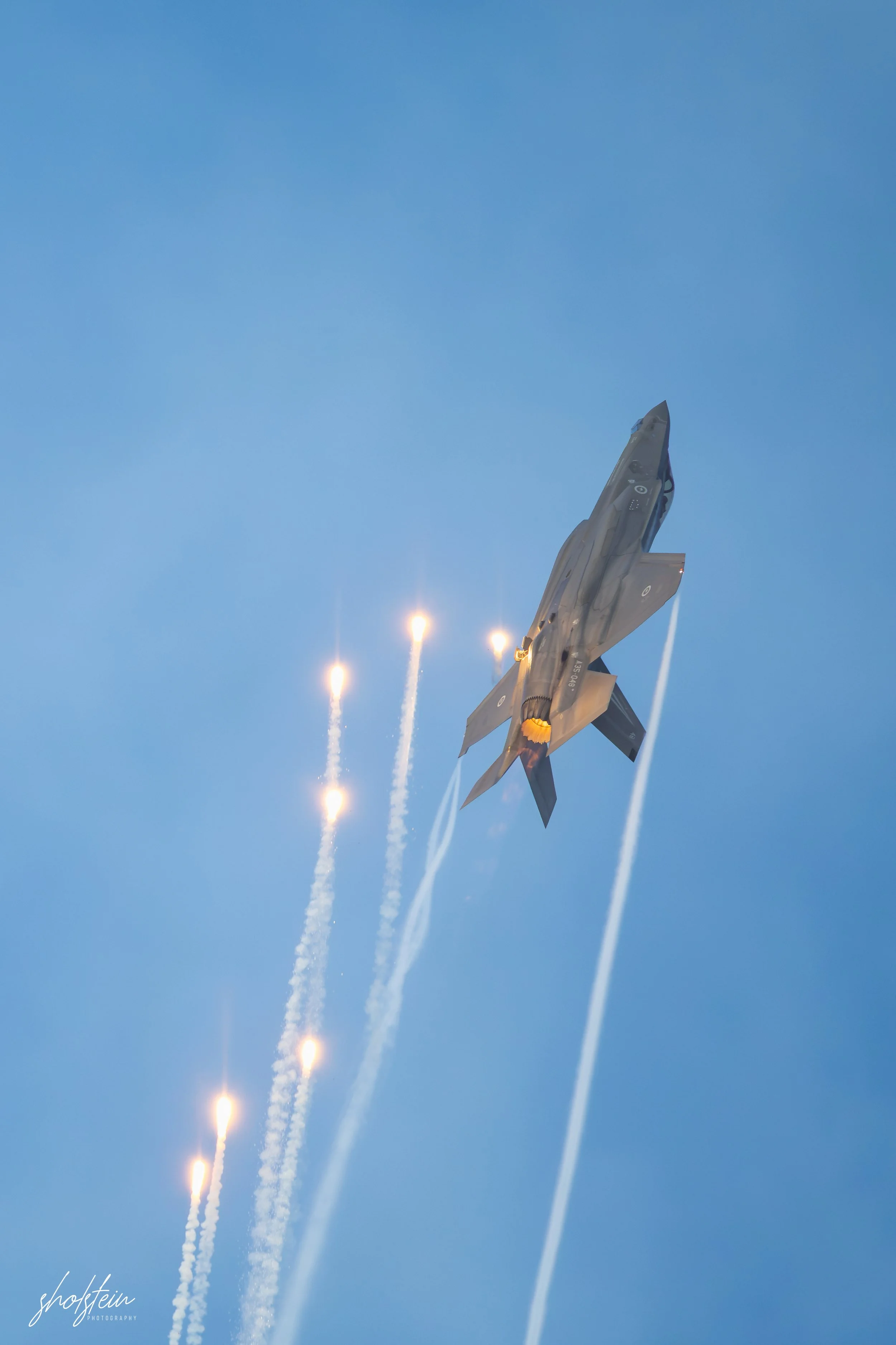 Pacific Airshow 16-8-26p2-1-153-l.jpg