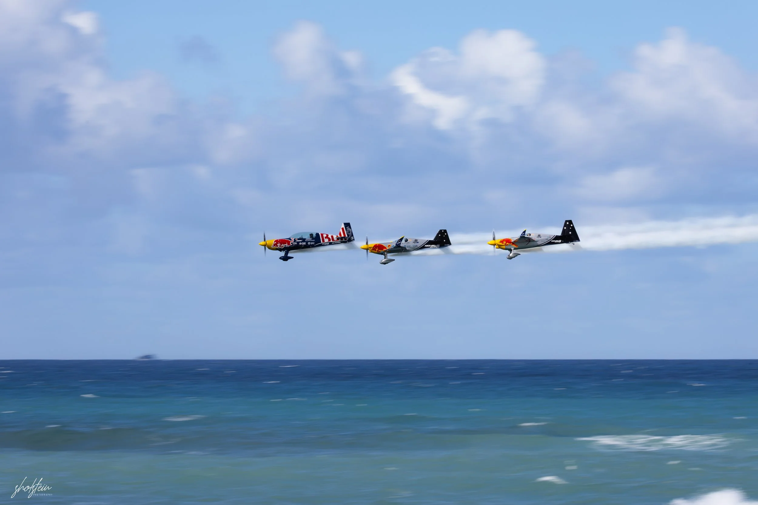 Pacific Airshow 16-8-26p1-1-305-l.jpg