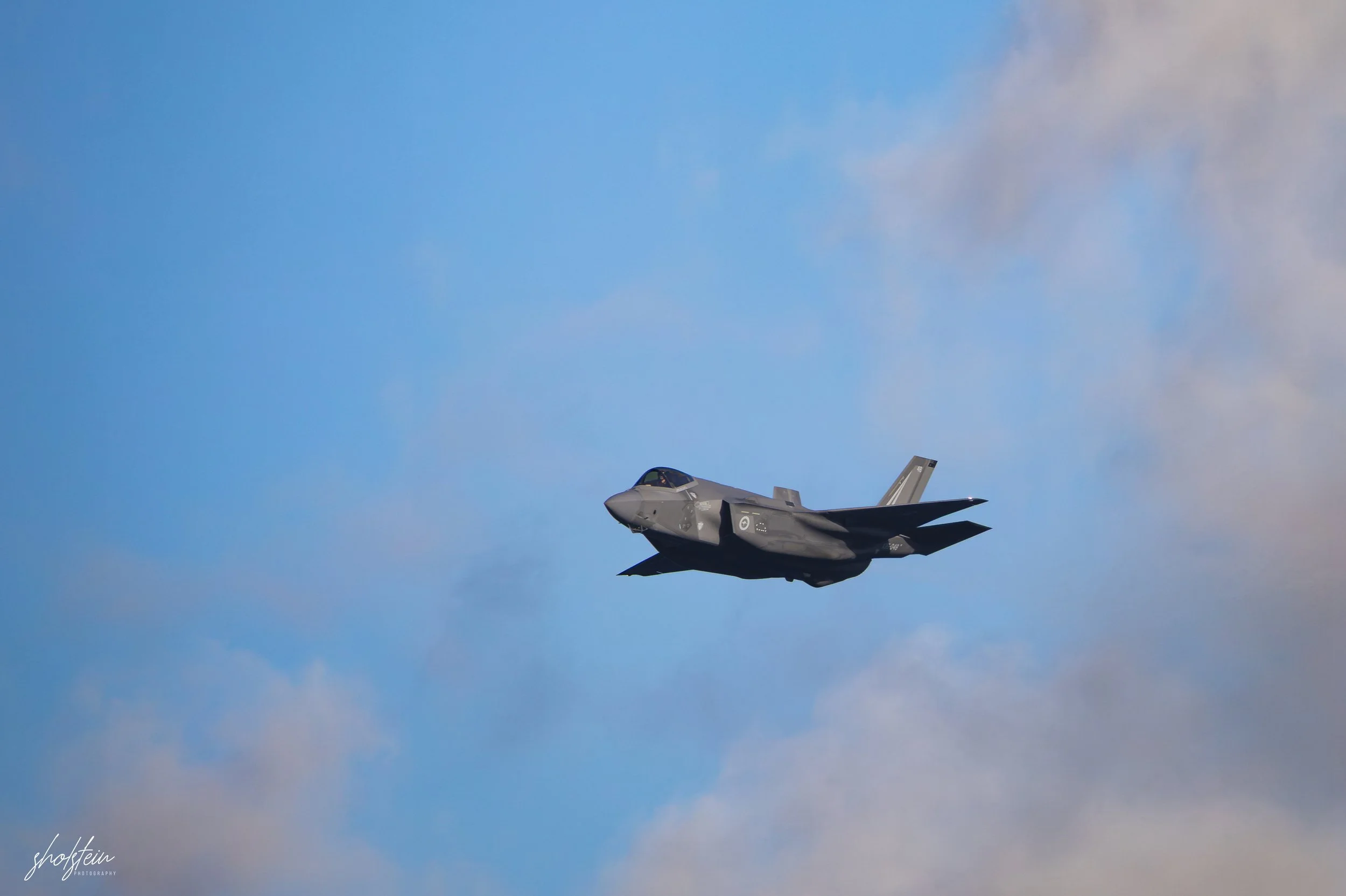 Pacific Airshow 16-8-26p2-1-143-l.jpg