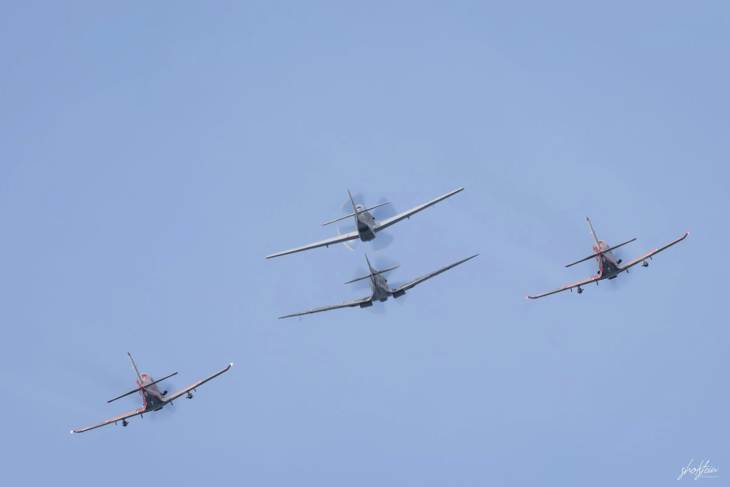 Pacific Airshow 16-8-26p1-1-108-l.jpg