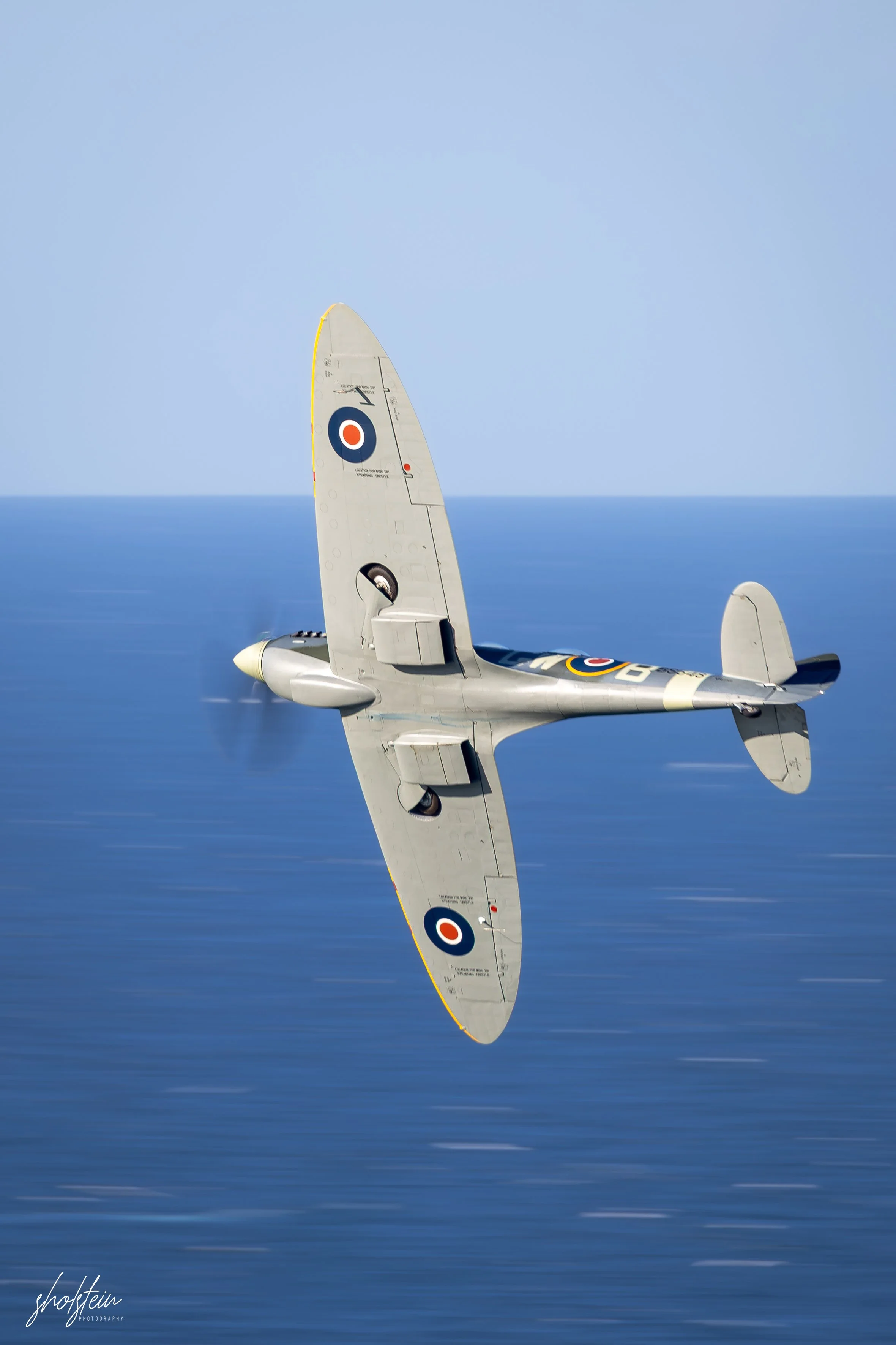 Pacific Airshow 14-8-26-1-134-l.jpg