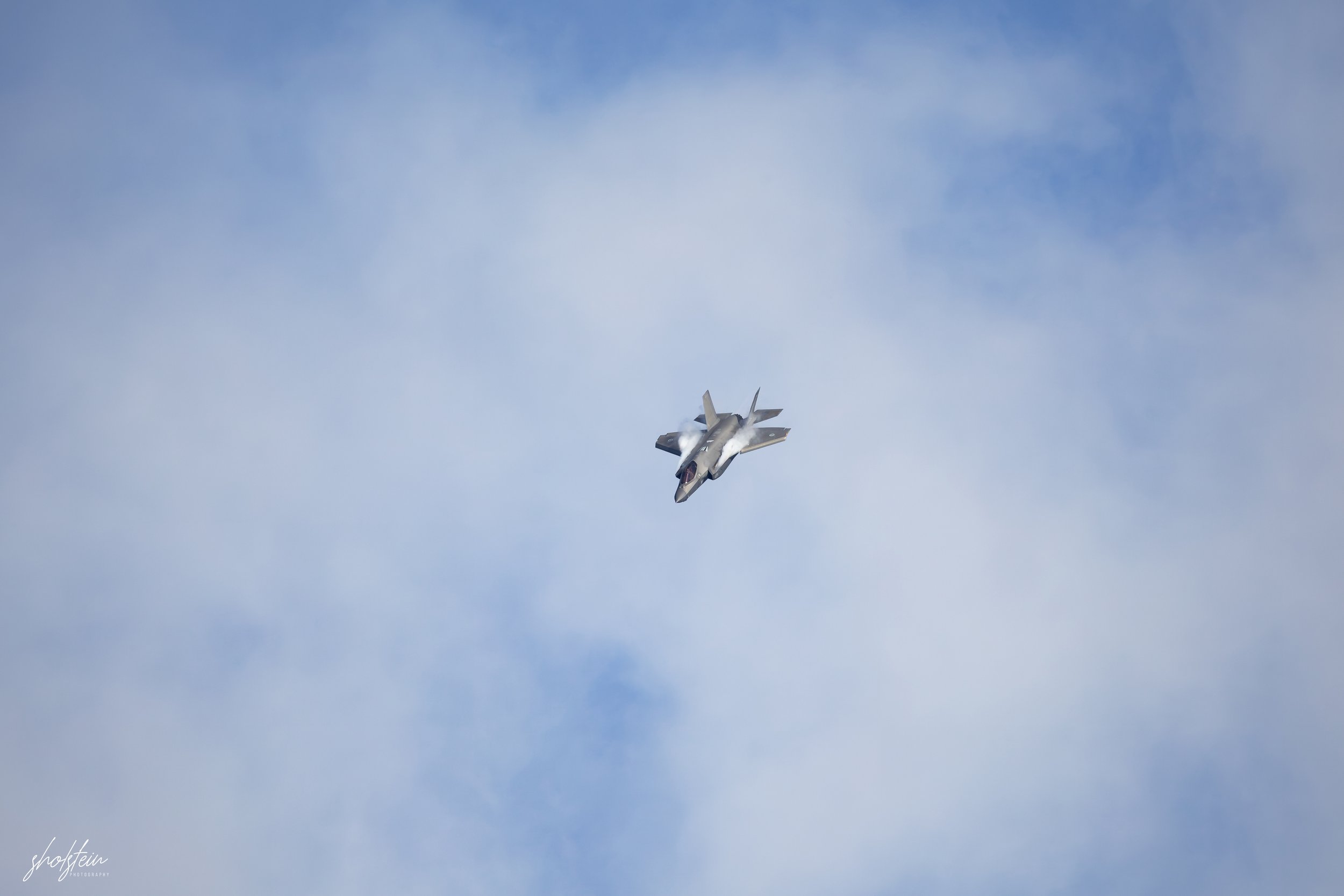 Pacific Airshow 16-8-26p2-1-109-l.jpg