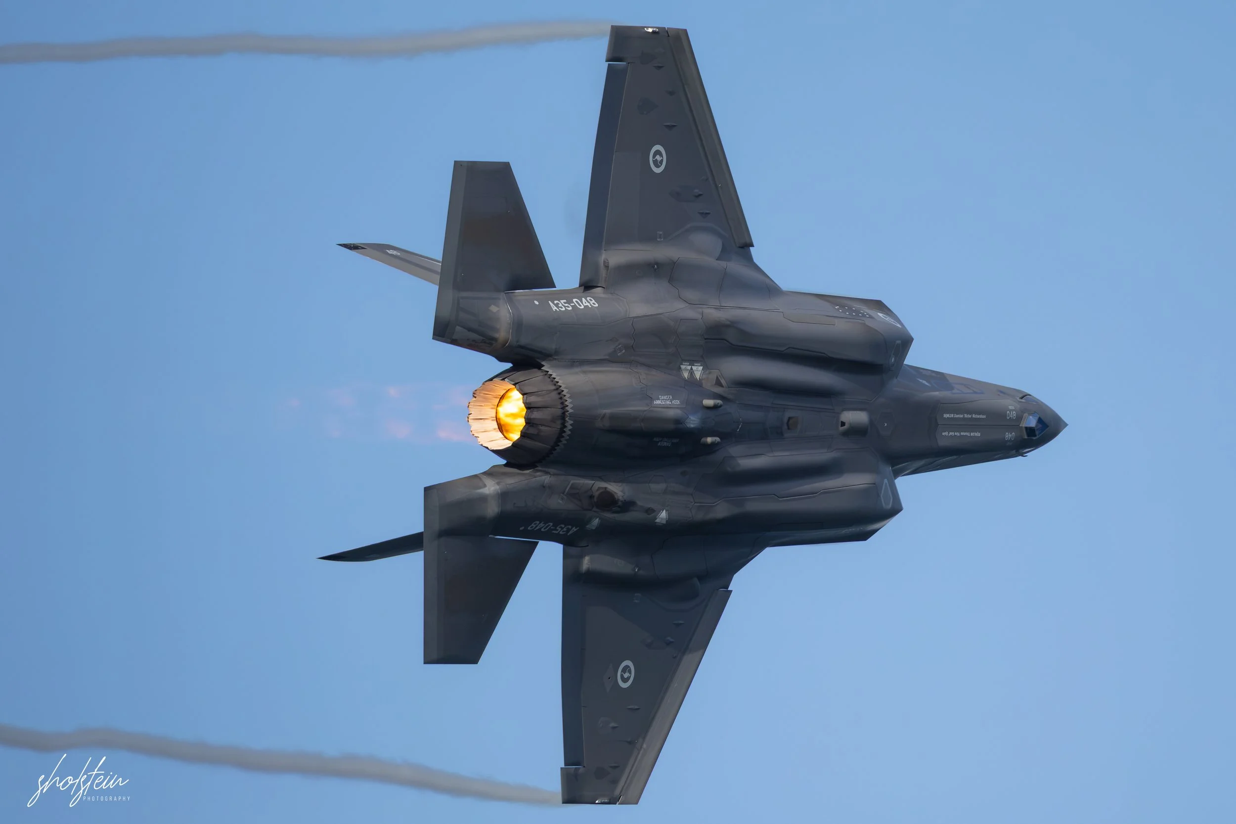 Pacific Airshow 16-8-26p2-1-138-l.jpg