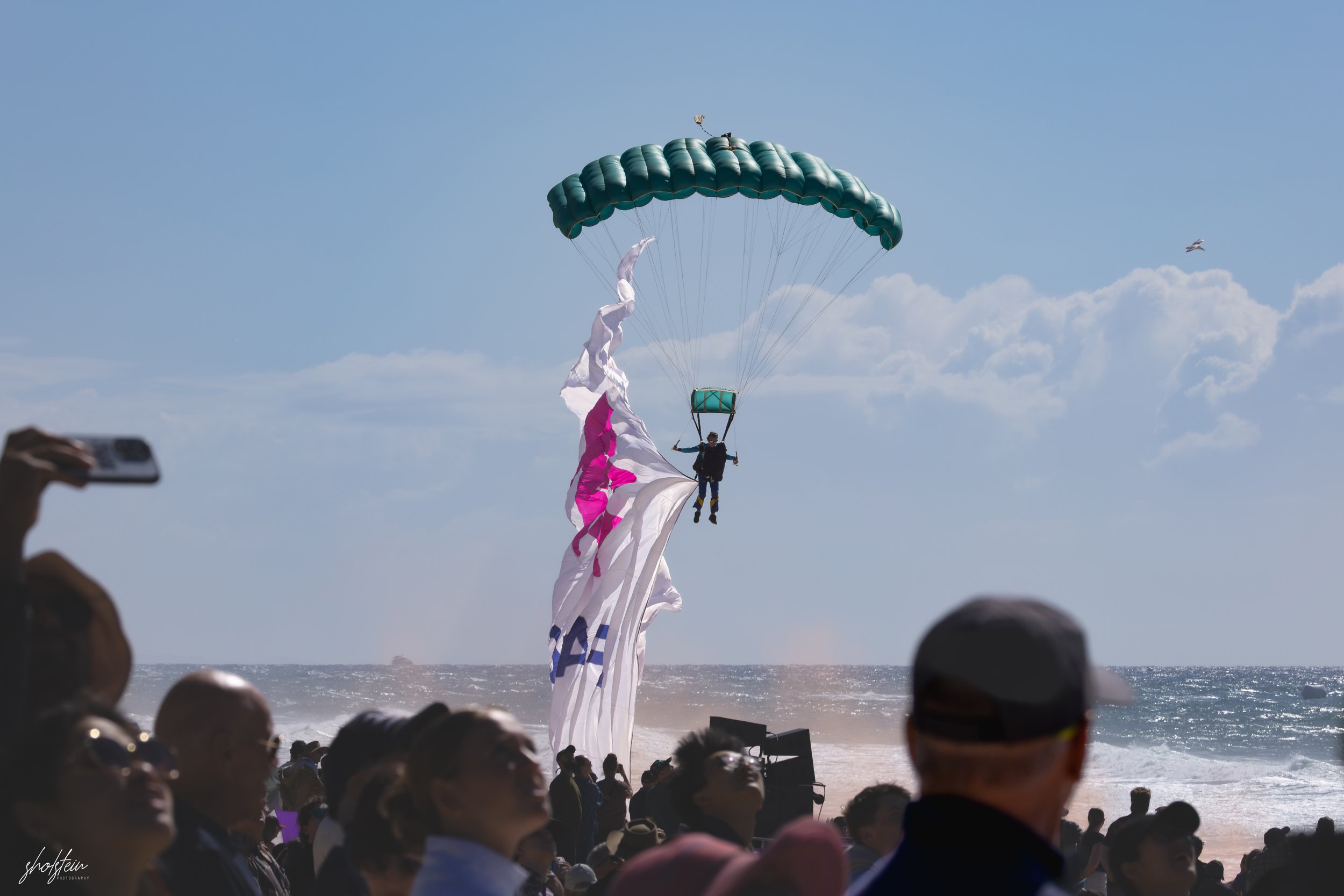 Pacific Airshow 16-8-26p1-1-5-l.jpg