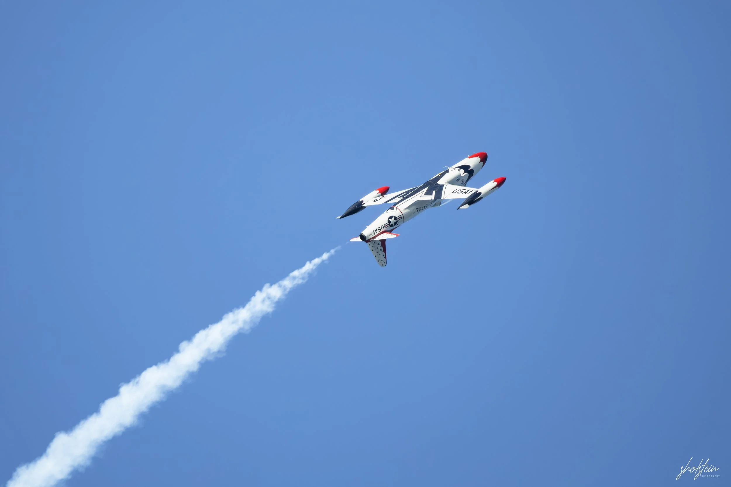 Pacific Airshow 16-8-26p2-1-84-l.jpg