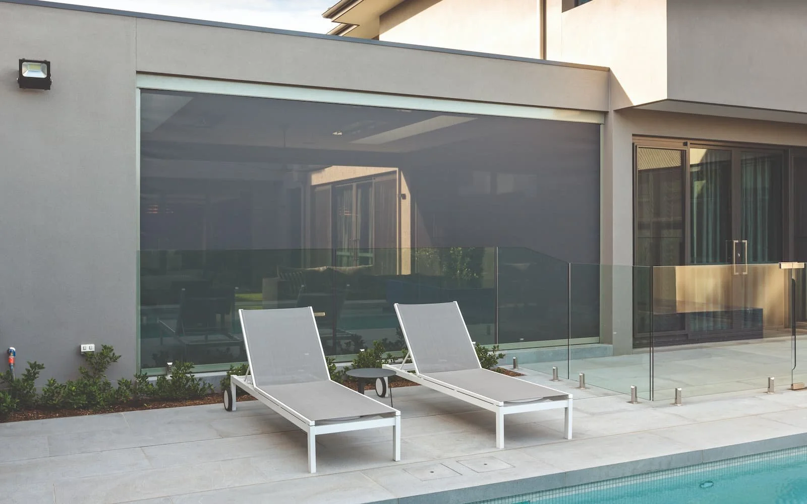 zipscreen-outdoor-blinds.jpg