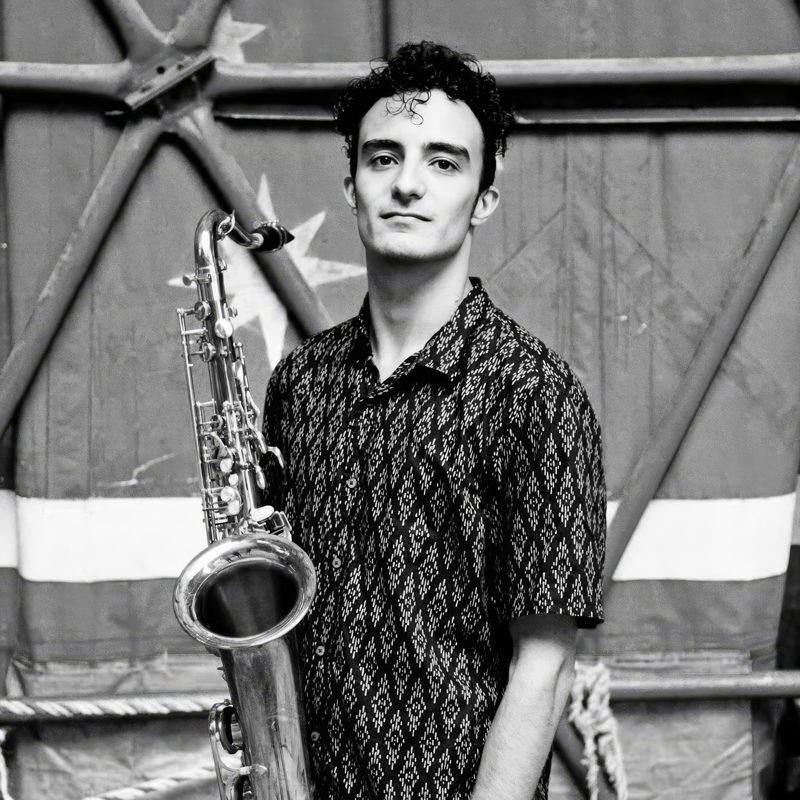 Pedro Santos - Saxofone