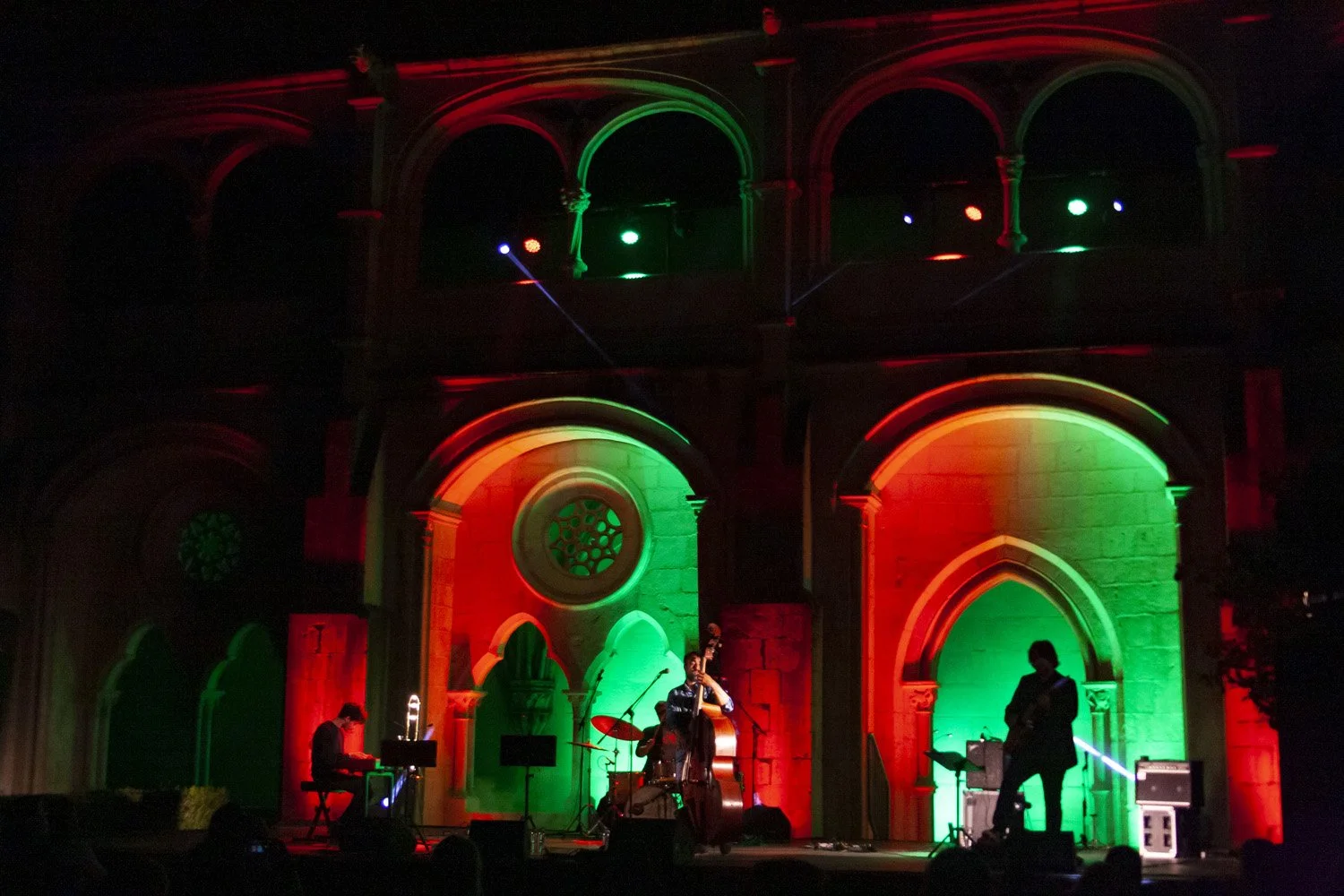 Gravissimo-20200828-SeaGroove&TheOceanTravellers-DavideSilva-3tratada-LowRes.jpg