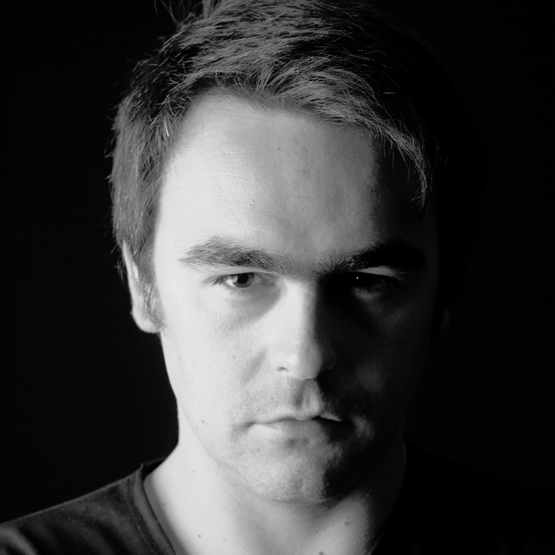 Daniel Bernardes - Piano / Composer