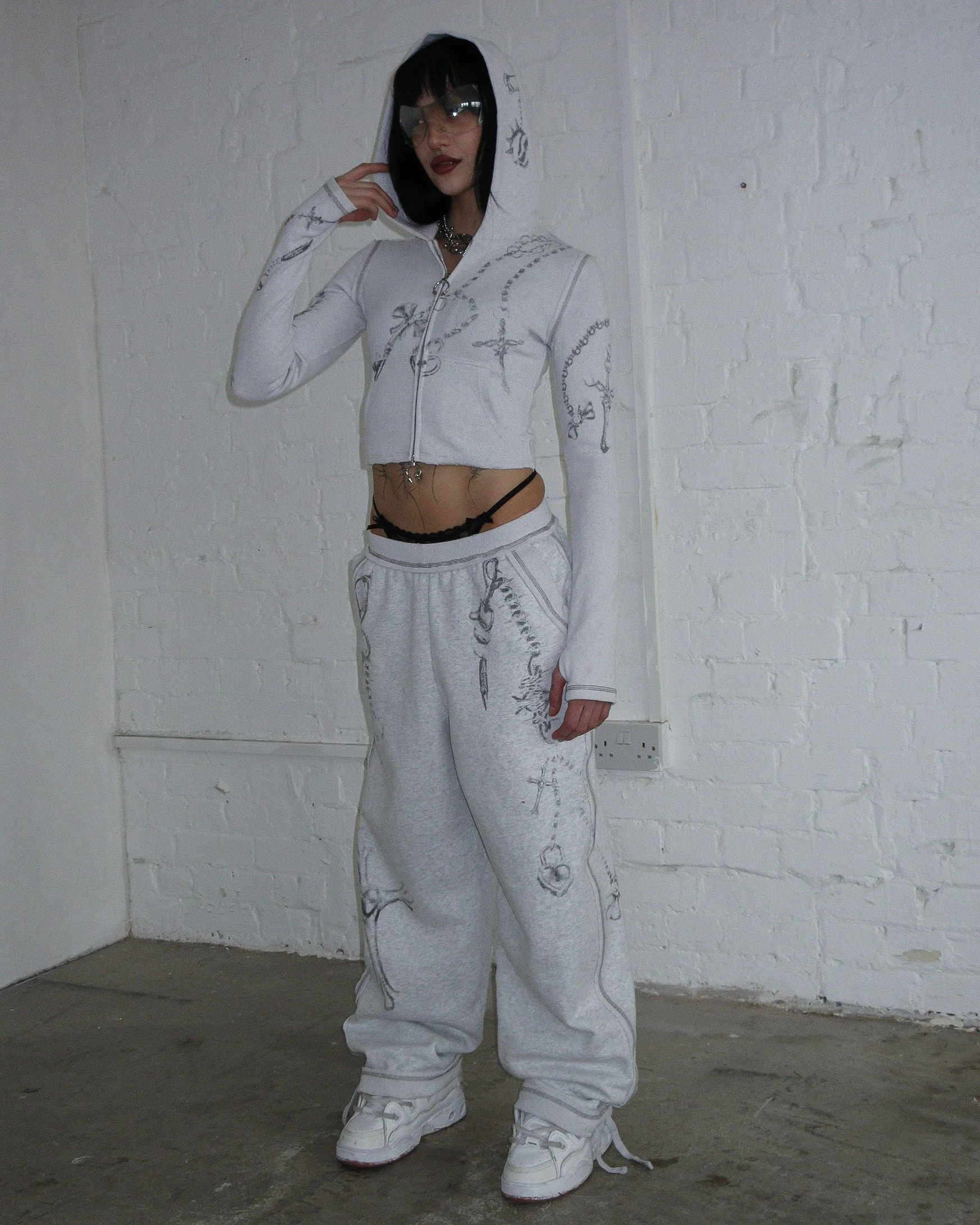 destroy-oversized-sweatpants-grey-marl-2_e8ffacc3-02c6-4c22-9d48-081110bd87b3.jpg