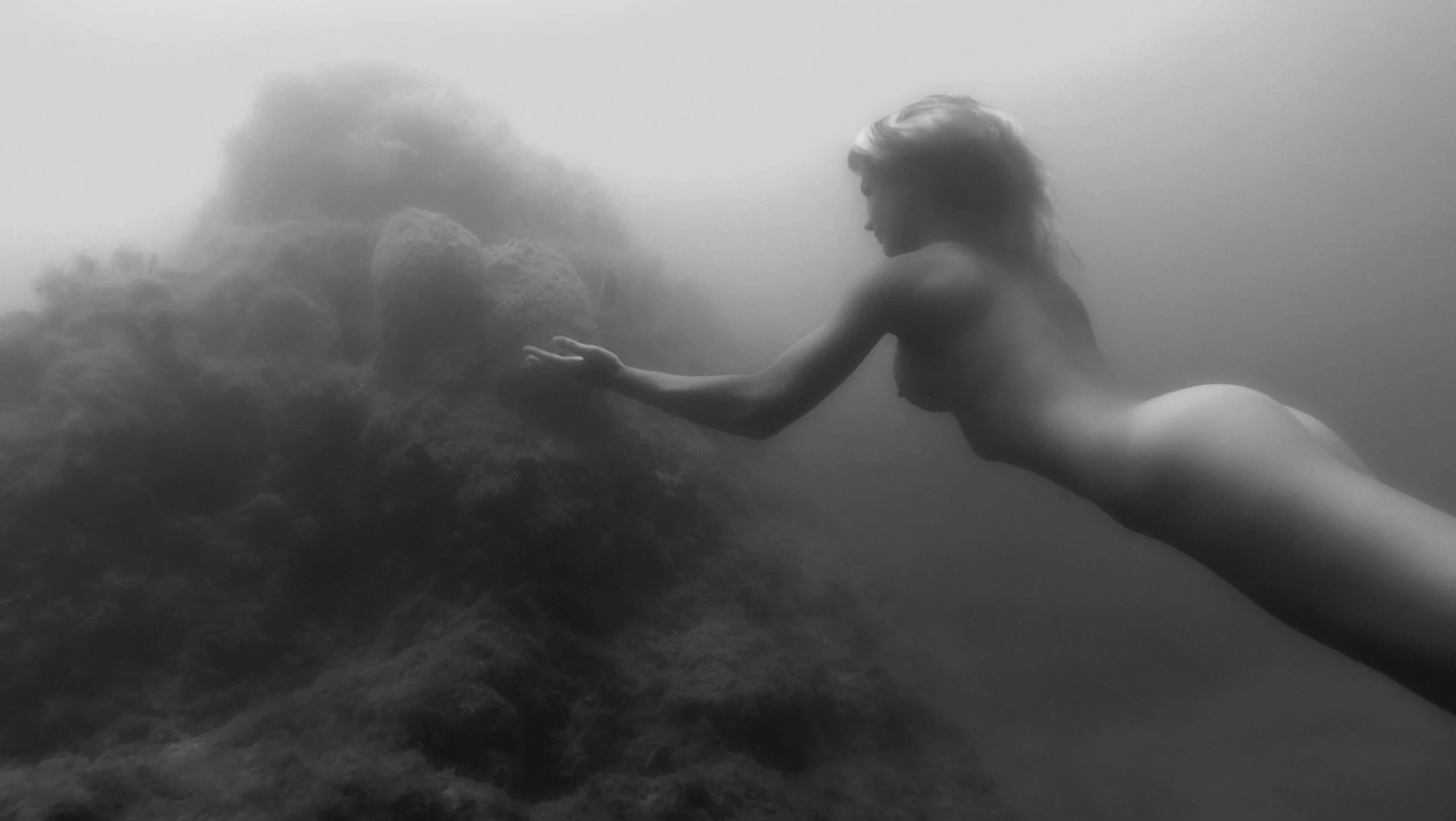 nikki ss music video bw images 13.jpg