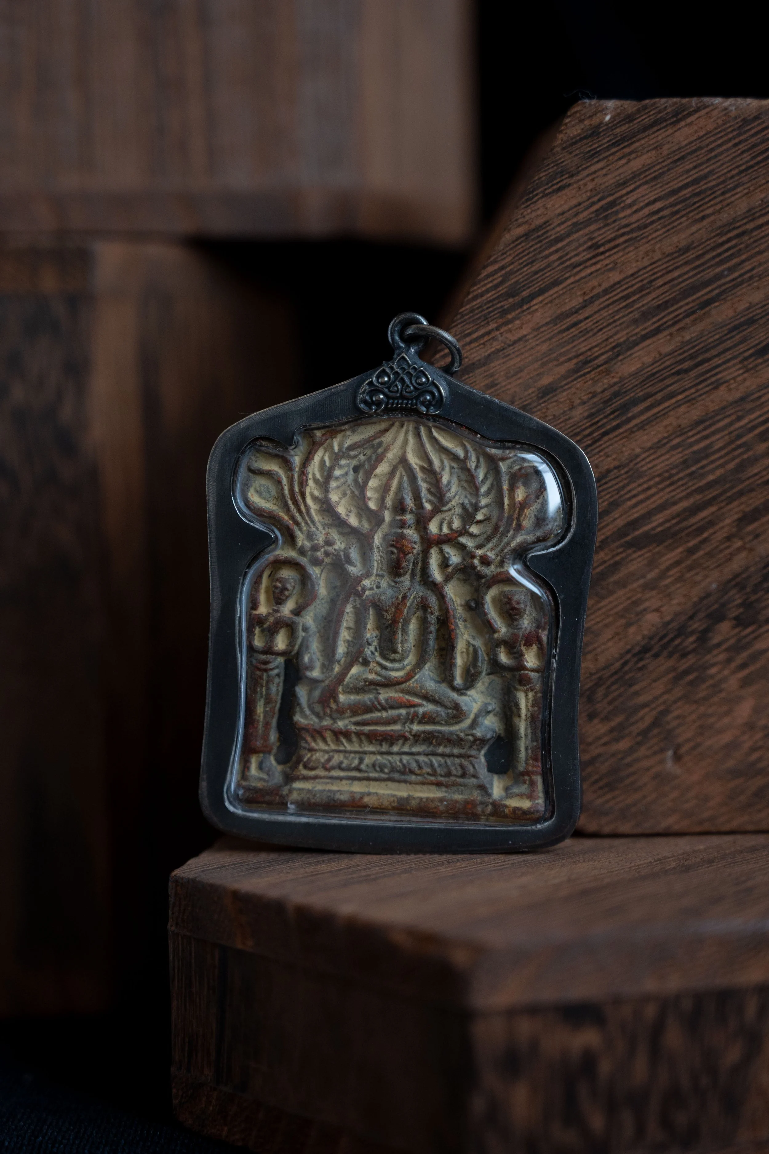 Phra Phru Nang Thai Buddha Amulet