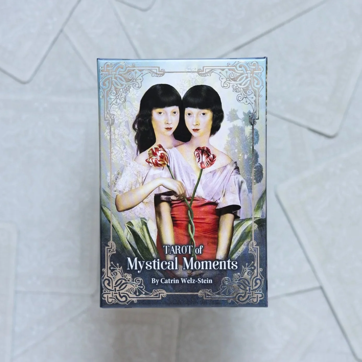 2026-tarot-of-mystical-moments_002.jpg