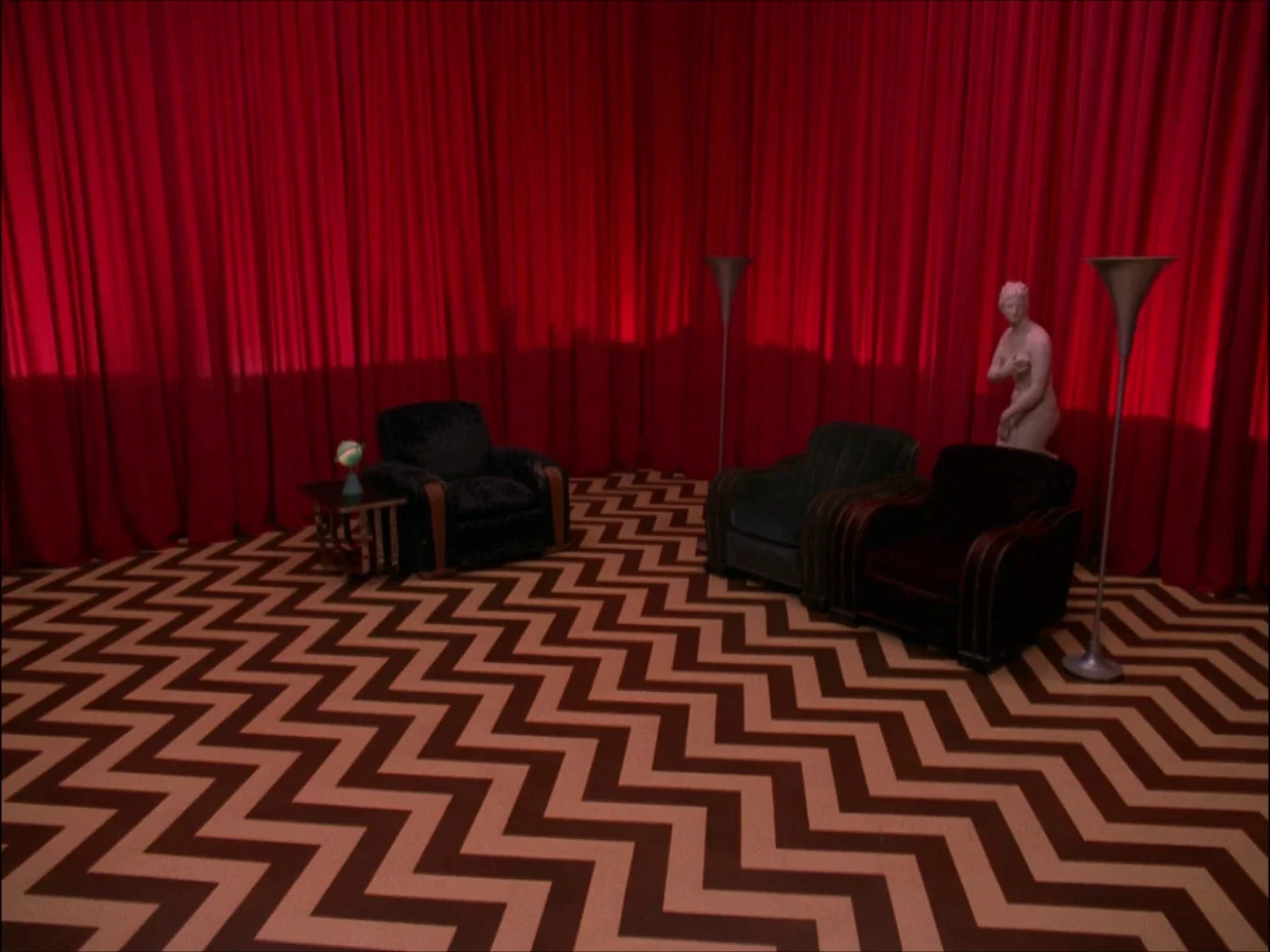 Red_room.webp