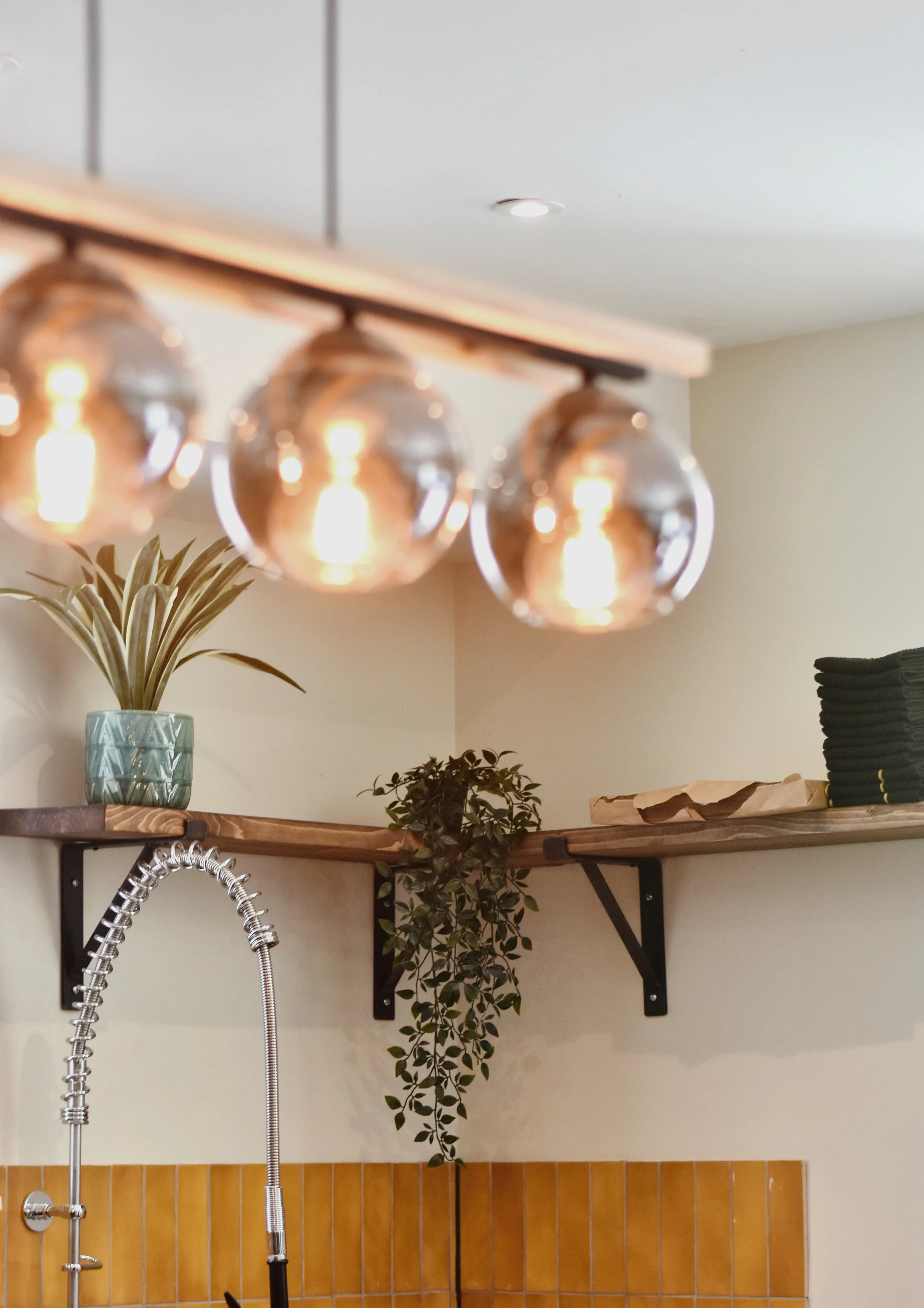 filo coffee shop lights.JPG